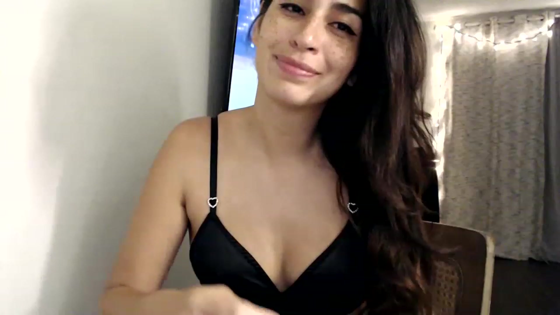 Gallery image thumbnail from FreckledPoni's myfreecams stream on, 07/12/2023, 05:23 image 11 of 20