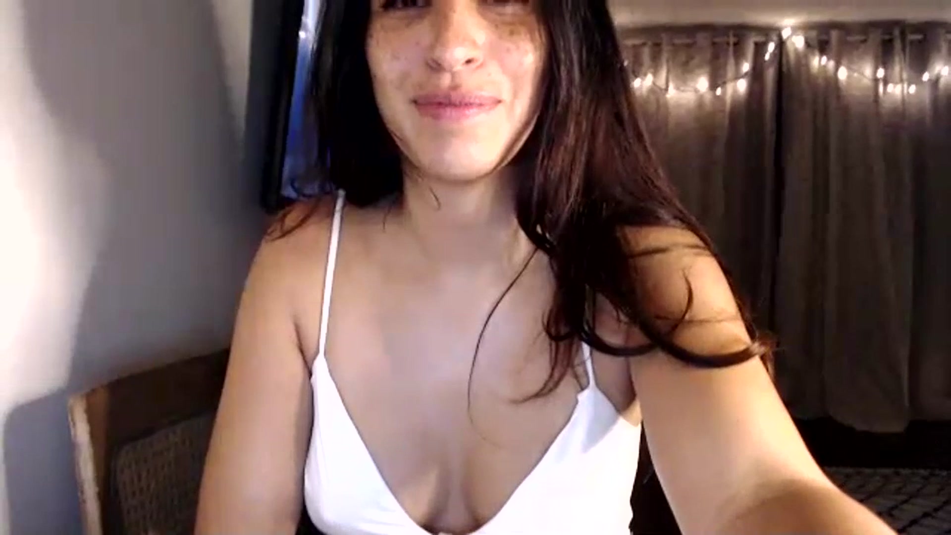 Gallery image thumbnail from FreckledPoni's myfreecams stream on, 07/14/2023, 03:26 image 15 of 20