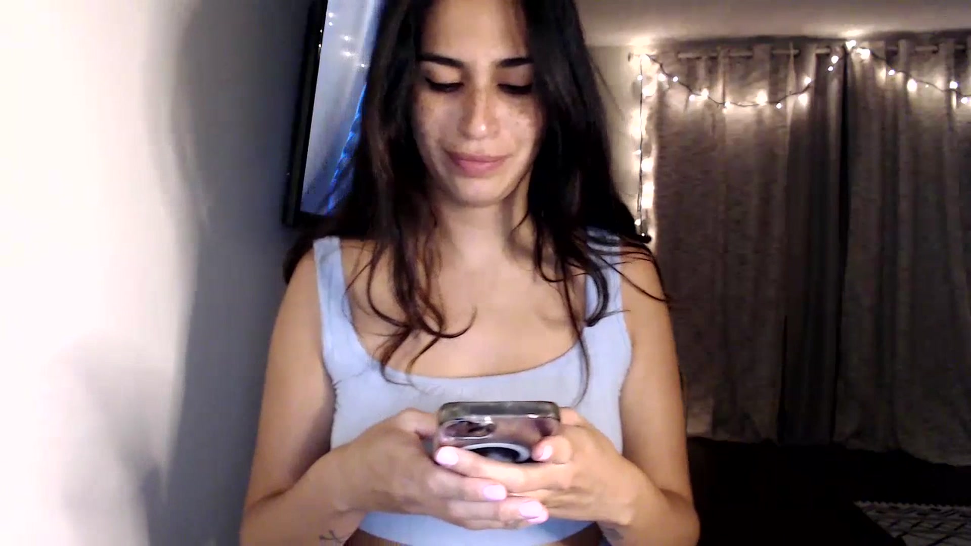 Gallery image thumbnail from FreckledPoni's myfreecams stream on, 07/14/2023, 03:26 image 5 of 20