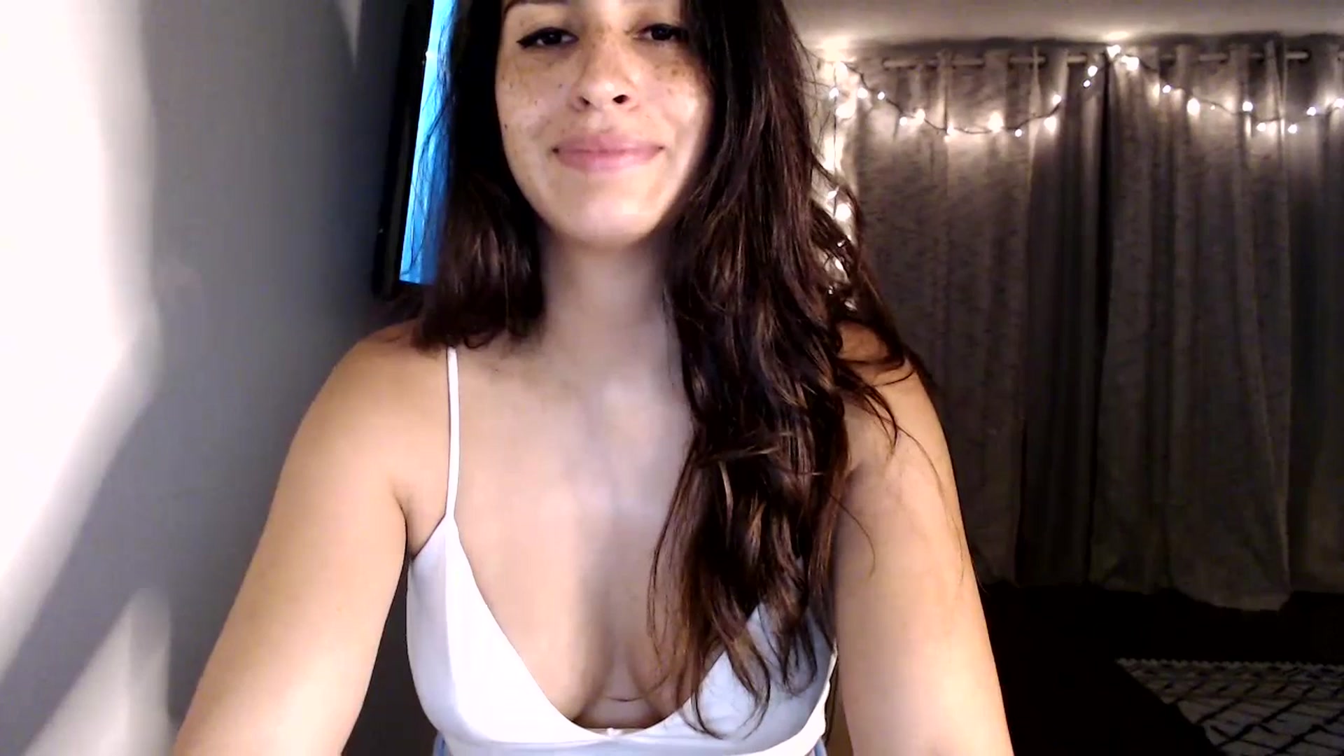 Gallery image thumbnail from FreckledPoni's myfreecams stream on, 07/14/2023, 04:04 image 14 of 20