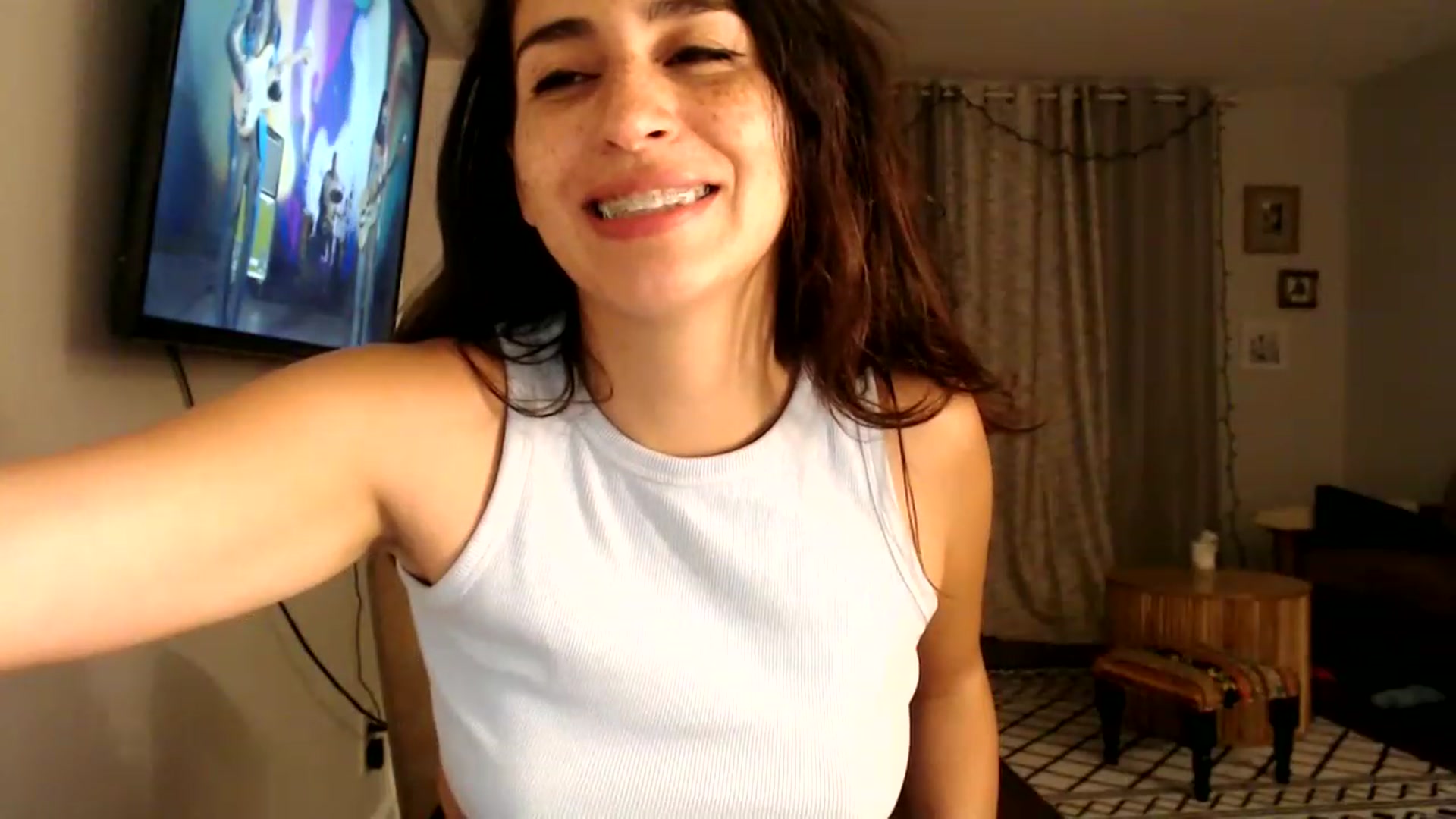 Gallery image thumbnail from FreckledPoni's myfreecams stream on, 07/19/2023, 08:01 image 13 of 20