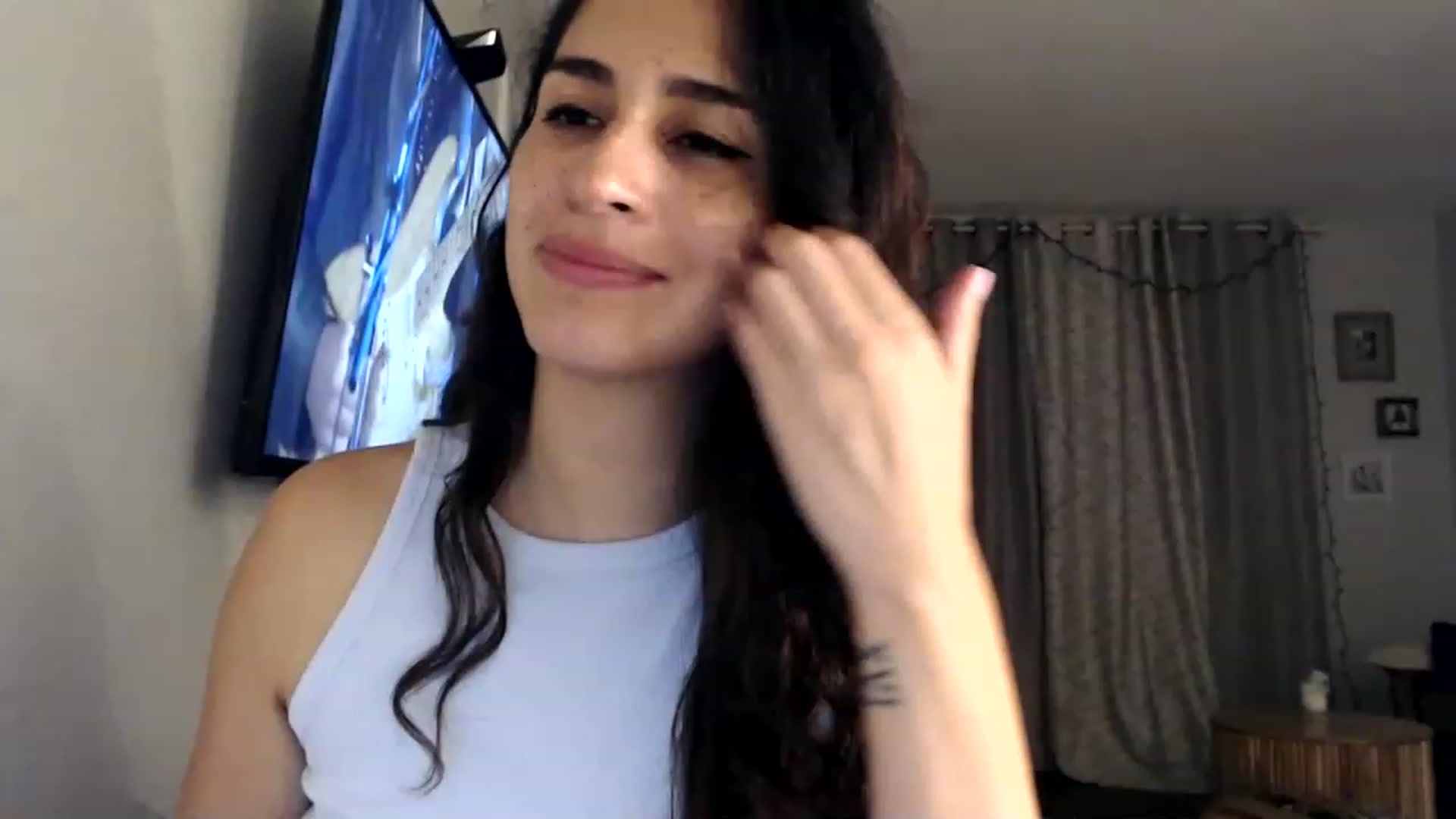Gallery image thumbnail from FreckledPoni's myfreecams stream on, 07/19/2023, 08:01 image 3 of 20