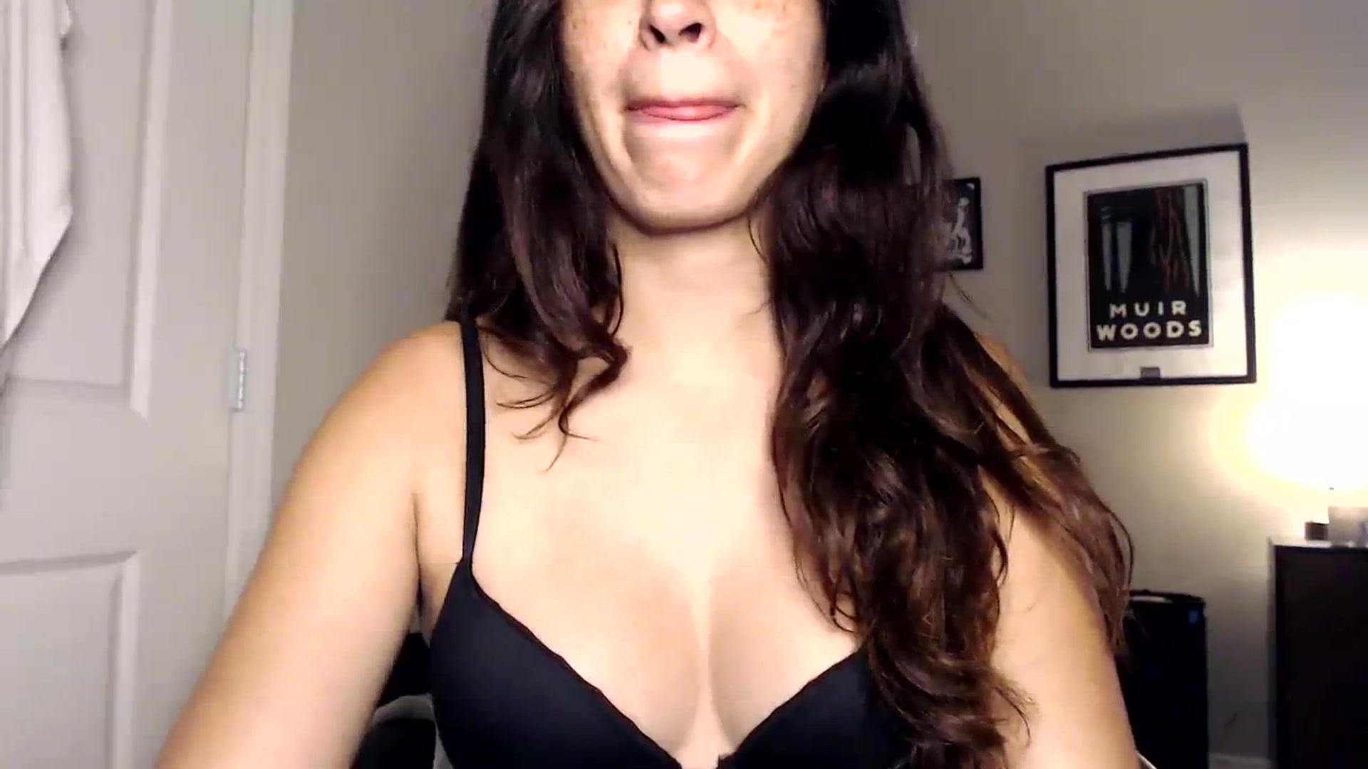 Gallery image thumbnail from FreckledPoni's myfreecams stream on, 08/11/2023, 21:45 image 7 of 20