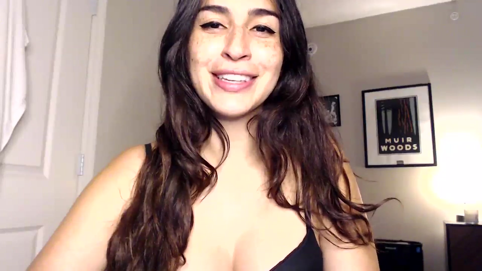 Gallery image thumbnail from FreckledPoni's myfreecams stream on, 08/11/2023, 21:45 image 9 of 20