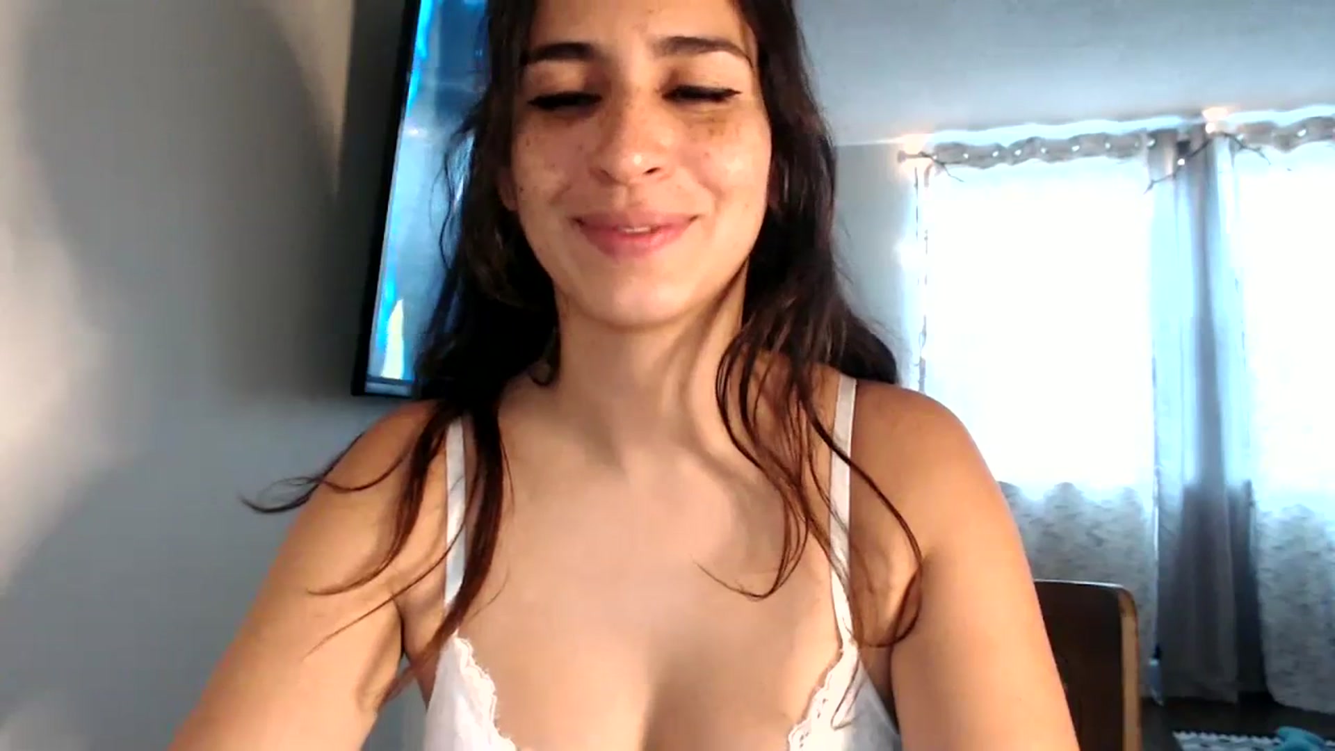Gallery image thumbnail from FreckledPoni's myfreecams stream on, 08/16/2023, 20:15 image 12 of 20