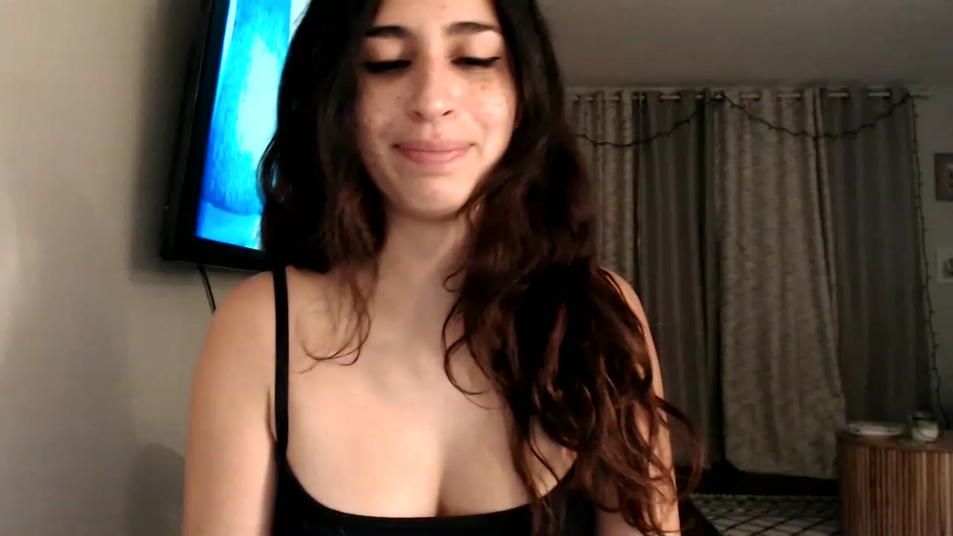 Gallery image thumbnail from FreckledPoni's myfreecams stream on, 08/27/2023, 06:30 image 7 of 20