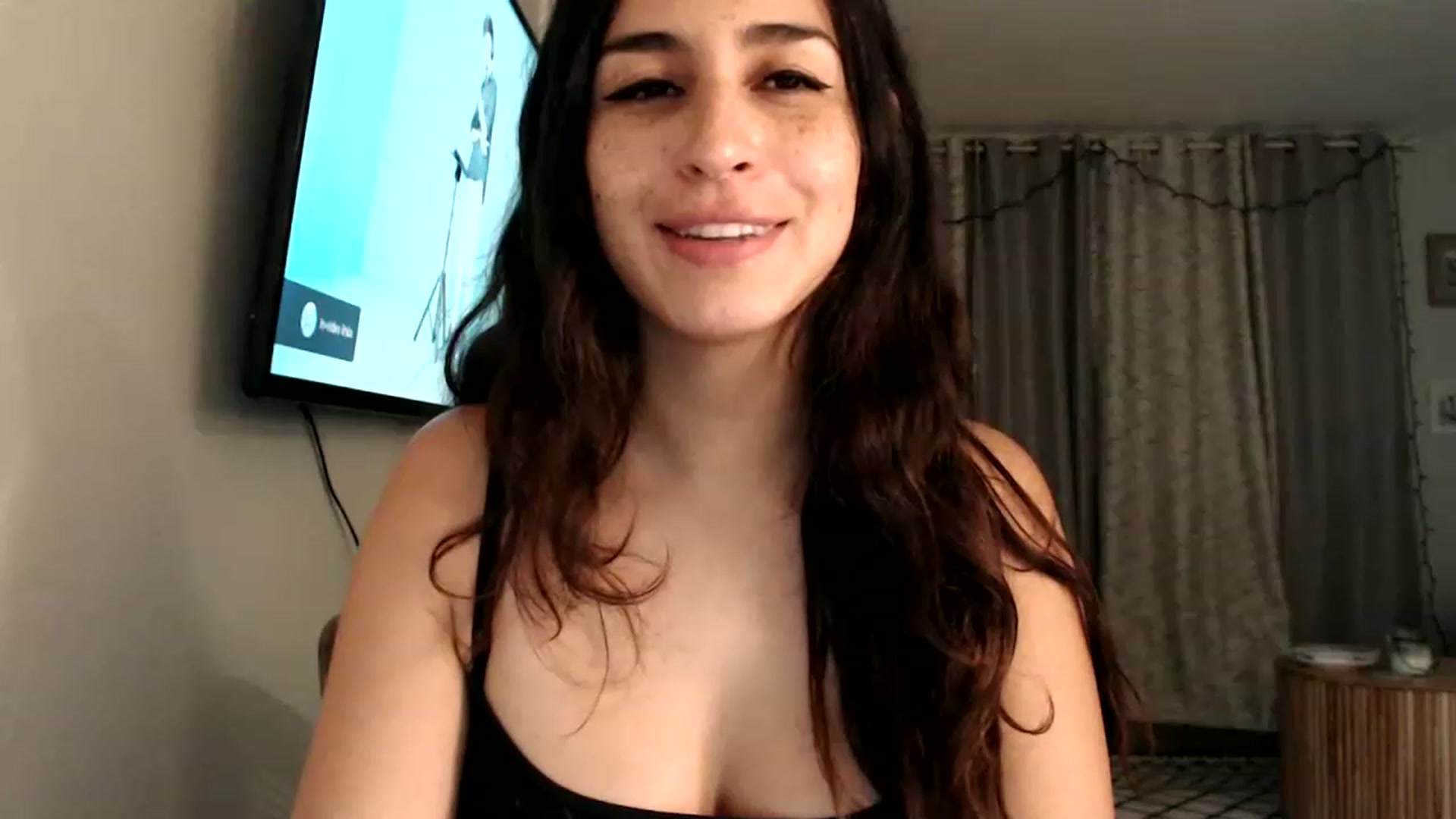 Gallery image thumbnail from FreckledPoni's myfreecams stream on, 08/27/2023, 06:30 image 12 of 20