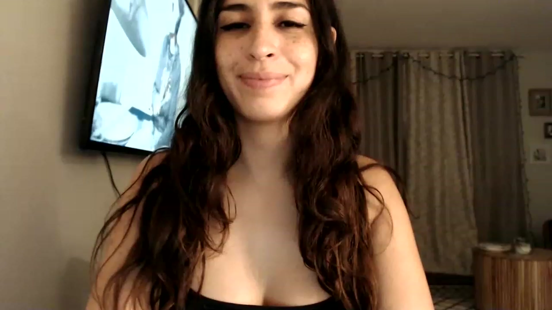 Gallery image thumbnail from FreckledPoni's myfreecams stream on, 08/27/2023, 06:30 image 16 of 20