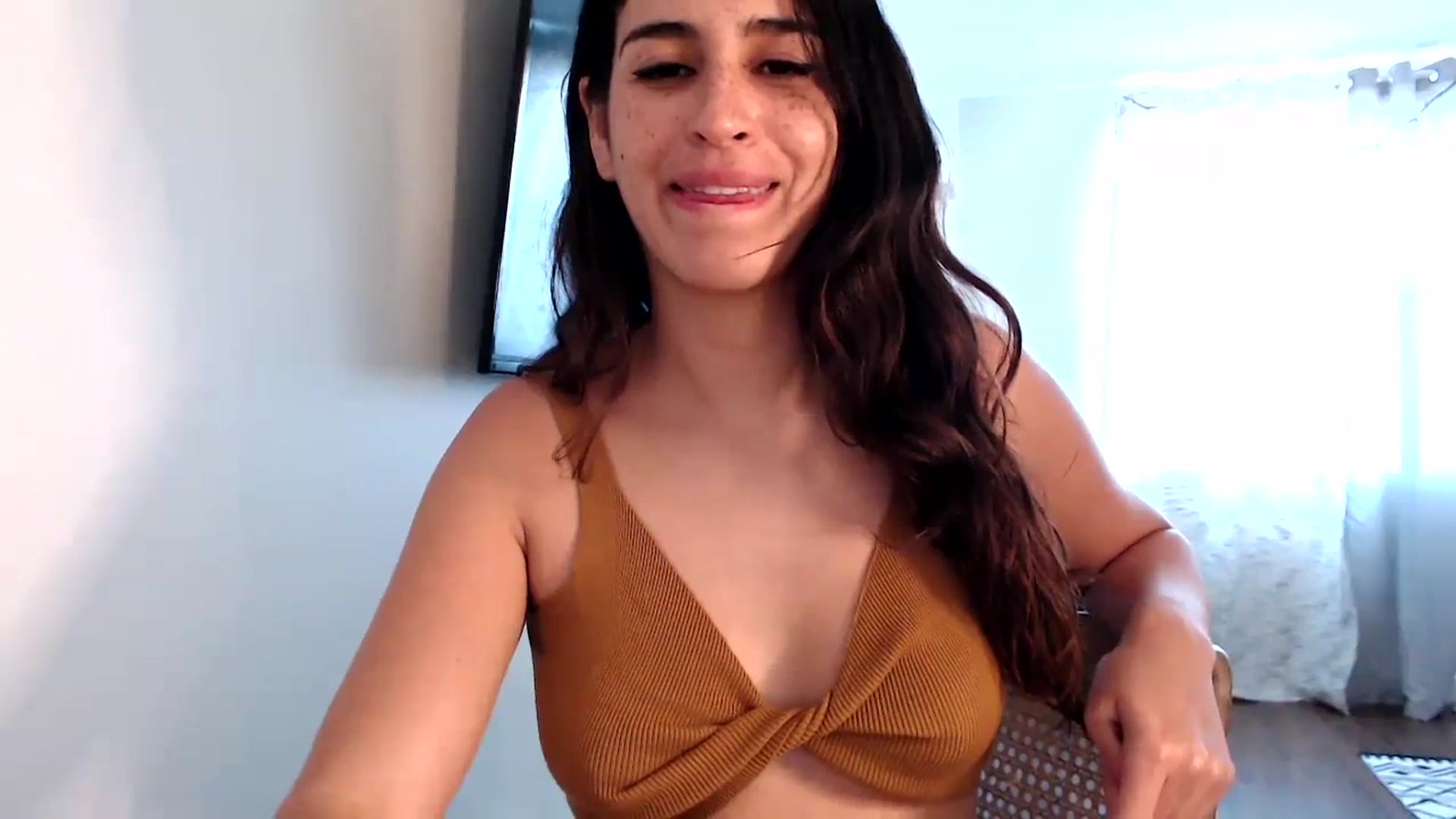 Gallery image thumbnail from FreckledPoni's myfreecams stream on, 08/30/2023, 21:42 image 15 of 20