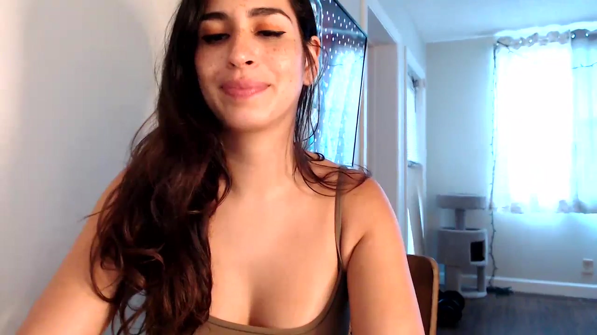 Gallery image thumbnail from FreckledPoni's myfreecams stream on, 09/13/2023, 21:52 image 7 of 20