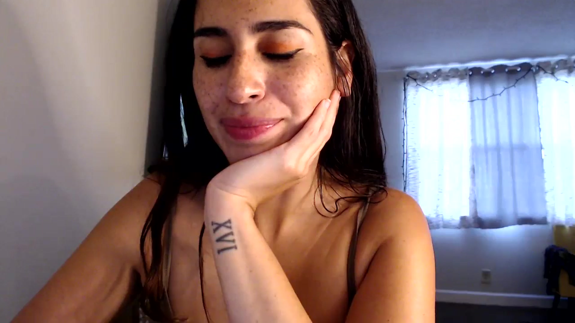 Gallery image thumbnail from FreckledPoni's myfreecams stream on, 09/13/2023, 22:55 image 18 of 20