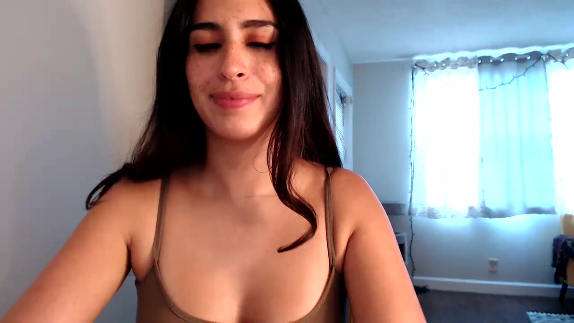 Gallery image thumbnail from FreckledPoni's myfreecams stream on, 09/13/2023, 22:55 image 3 of 20