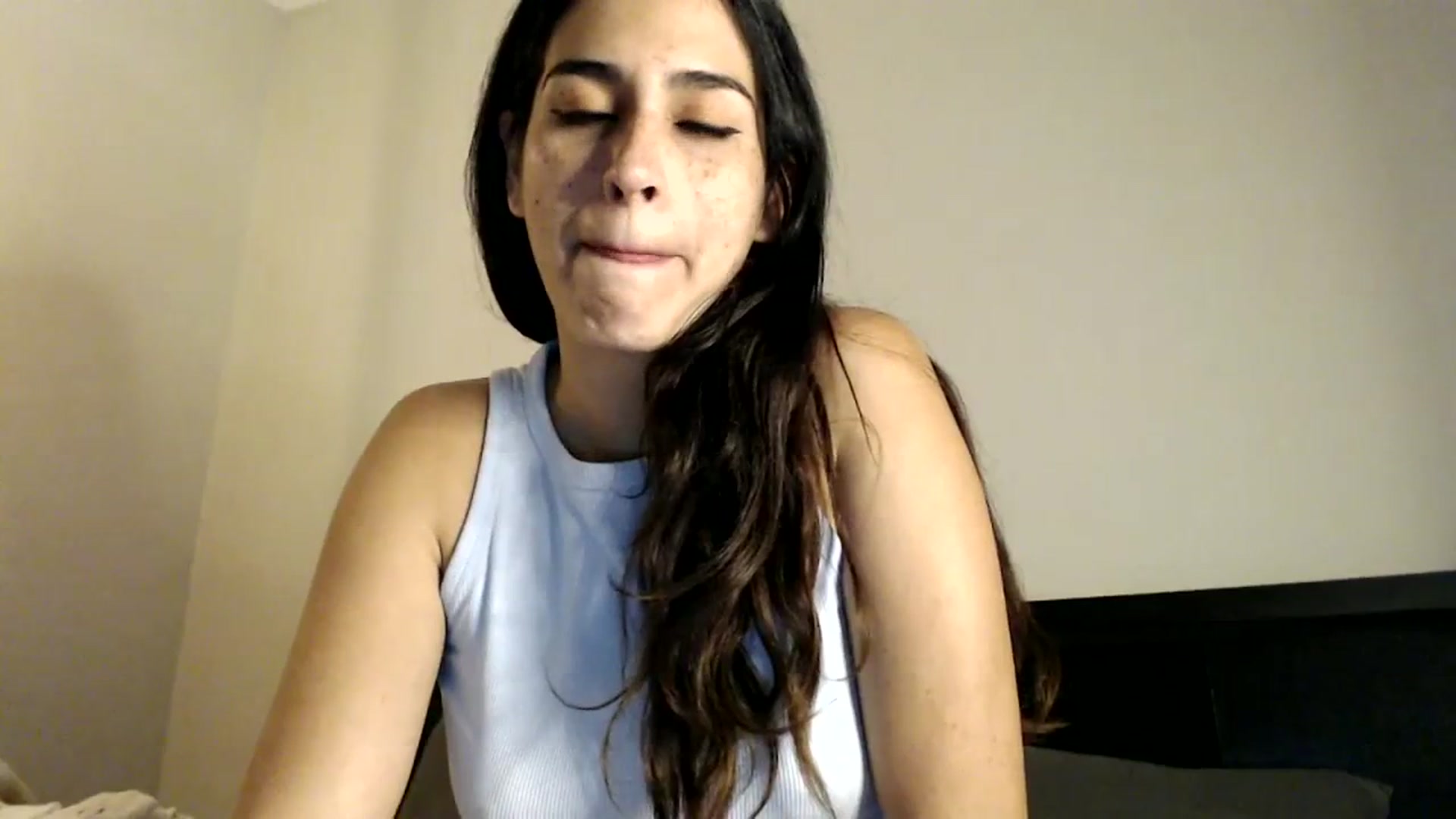Gallery image thumbnail from FreckledPoni's myfreecams stream on, 09/19/2023, 23:36 image 2 of 20