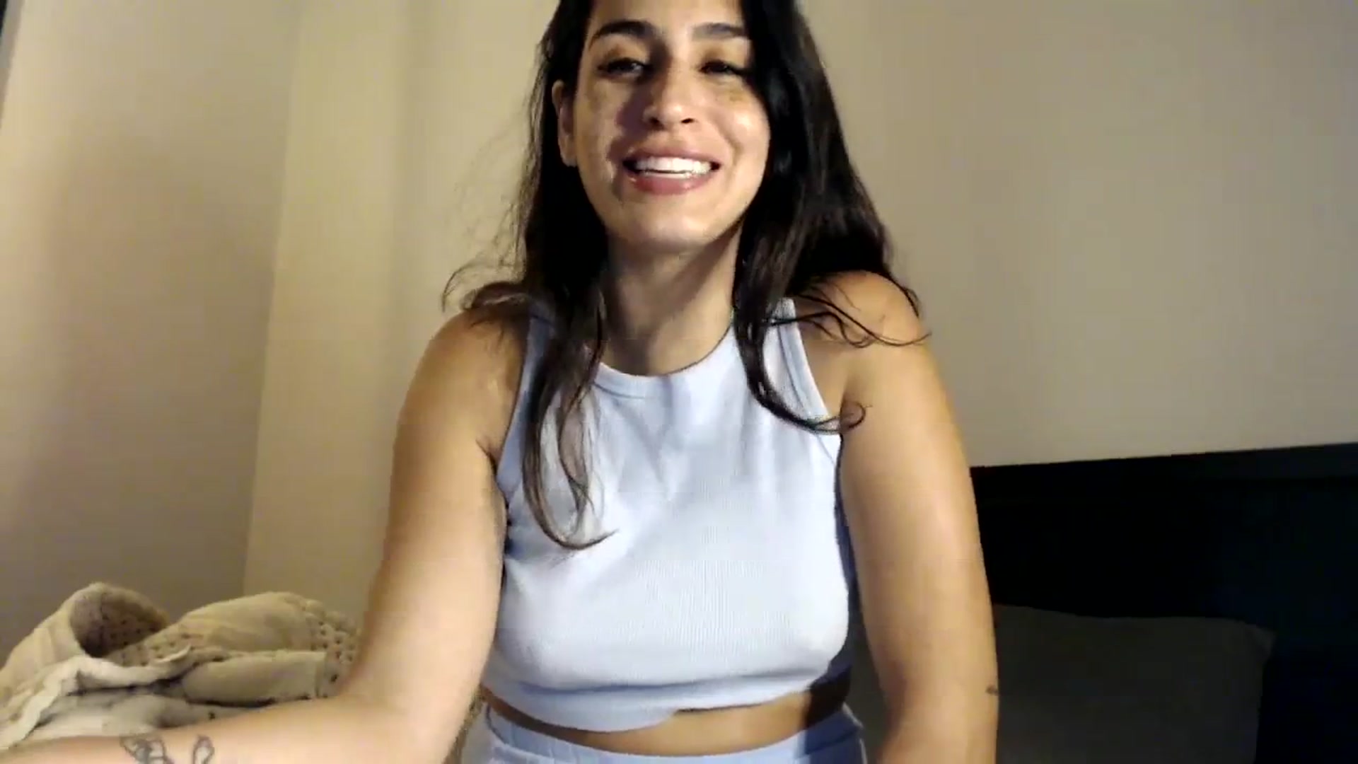 Gallery image thumbnail from FreckledPoni's myfreecams stream on, 09/19/2023, 23:36 image 15 of 20