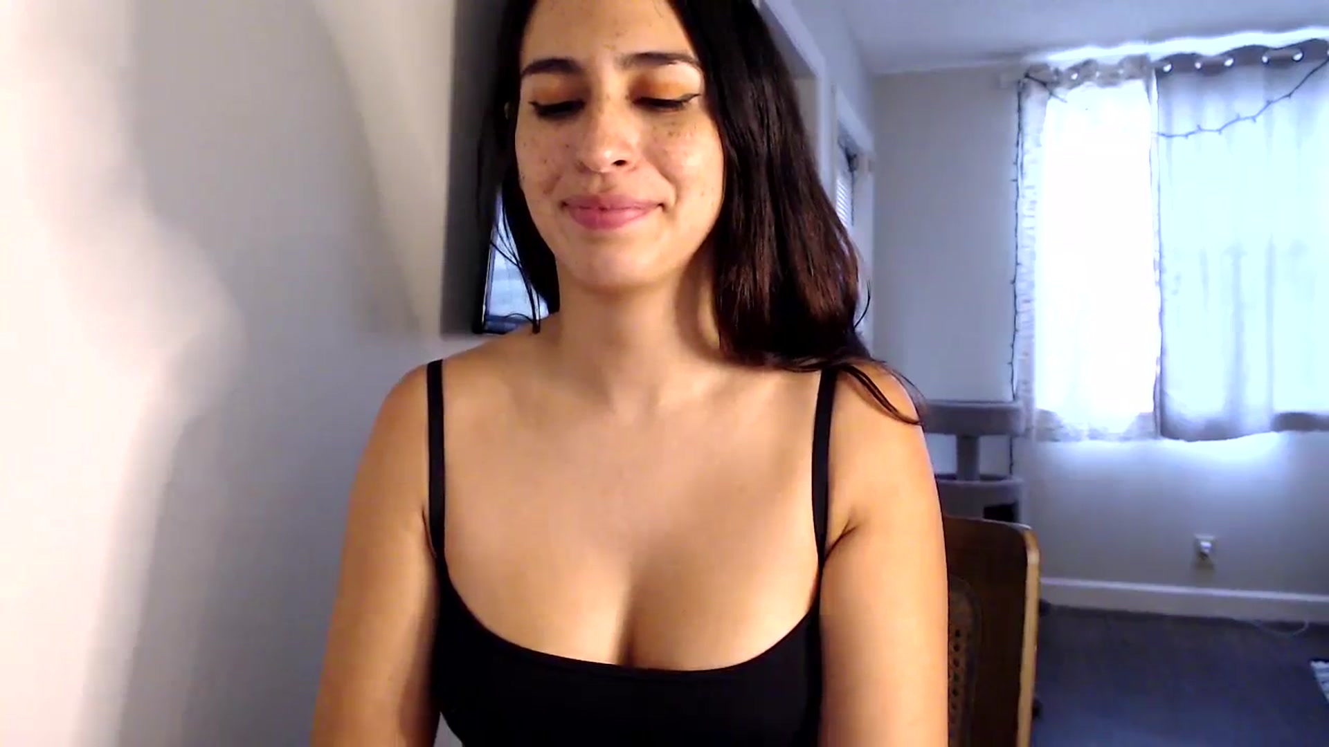 Gallery image thumbnail from FreckledPoni's myfreecams stream on, 09/20/2023, 23:36 image 14 of 20