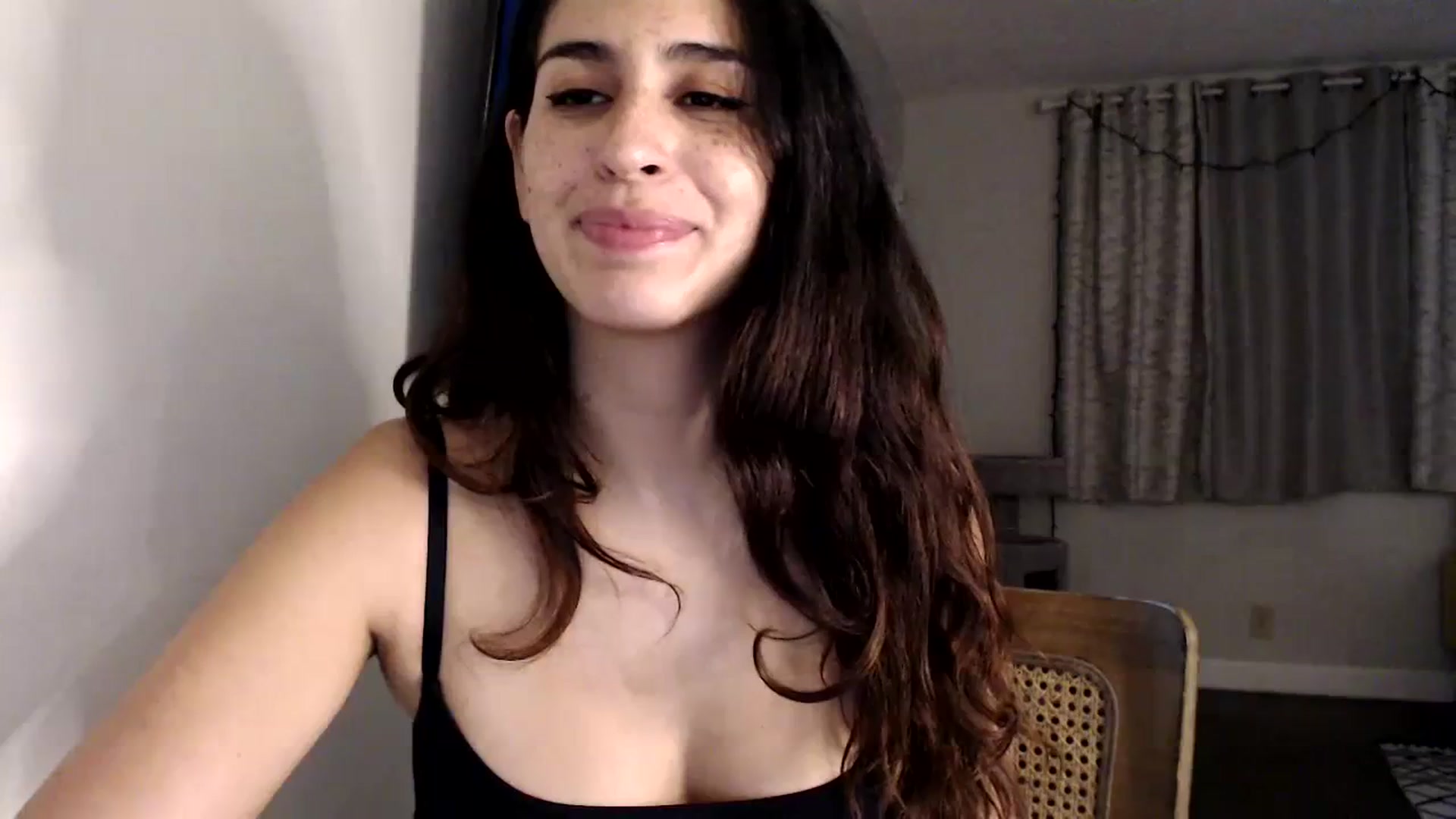 Gallery image thumbnail from FreckledPoni's myfreecams stream on, 09/21/2023, 01:59 image 17 of 20