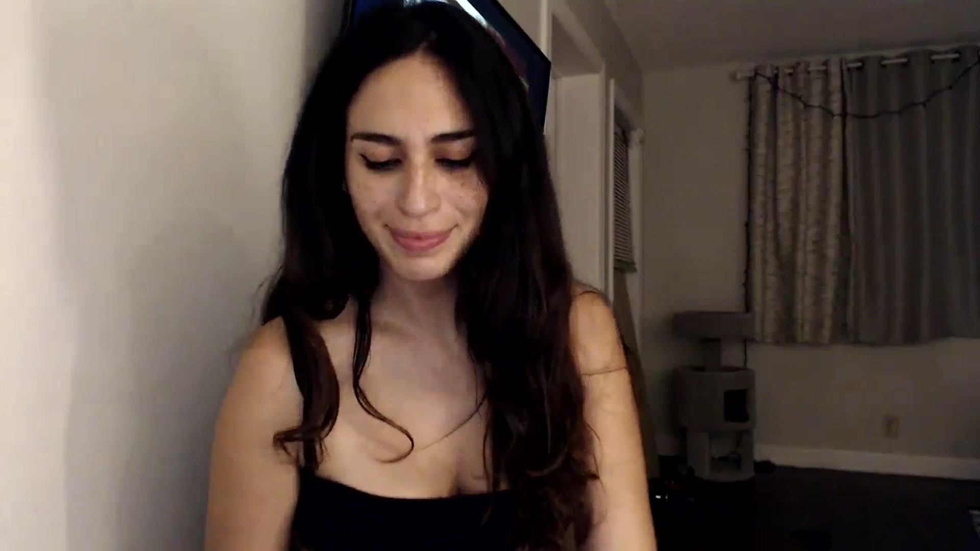 Gallery image thumbnail from FreckledPoni's myfreecams stream on, 09/21/2023, 01:59 image 3 of 20