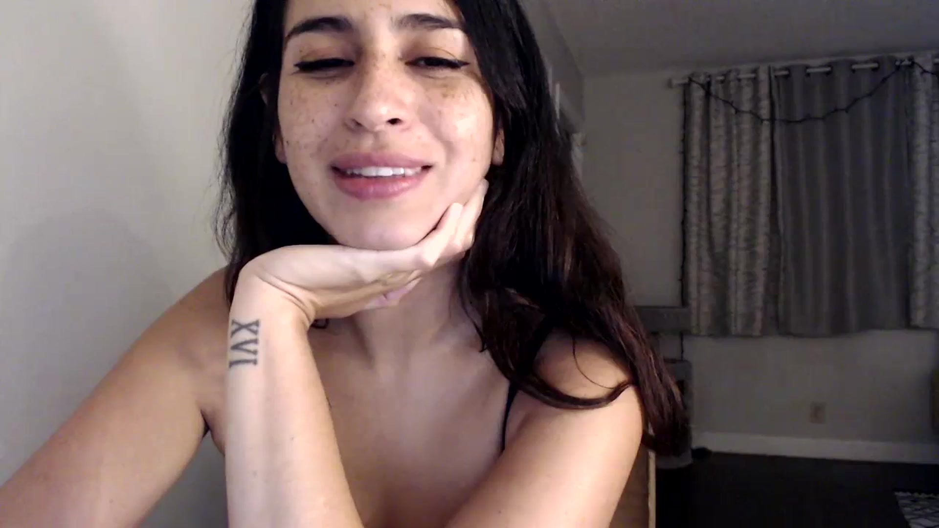 Gallery image thumbnail from FreckledPoni's myfreecams stream on, 09/21/2023, 05:48 image 11 of 20