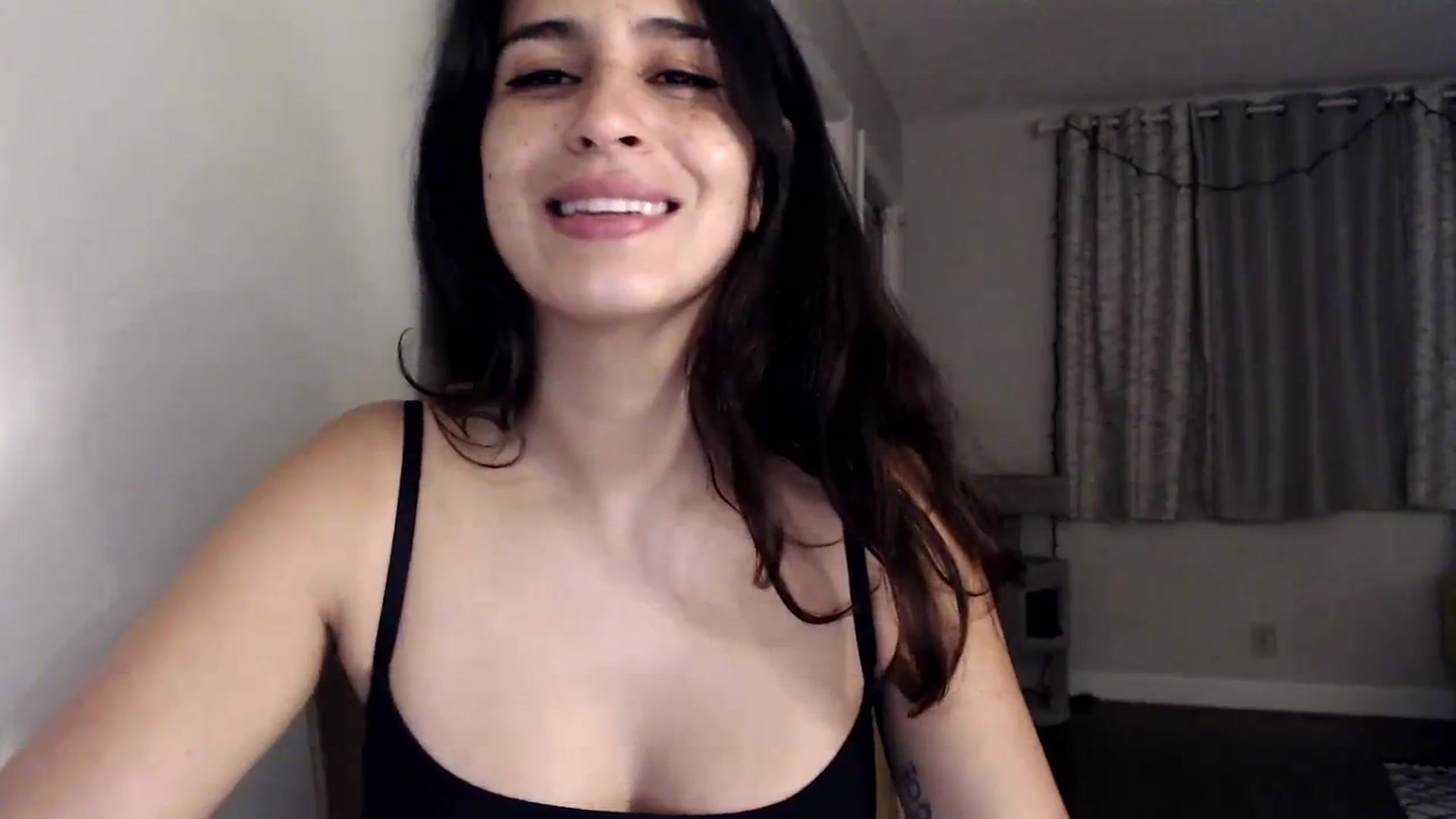 Gallery image thumbnail from FreckledPoni's myfreecams stream on, 09/21/2023, 05:48 image 8 of 20