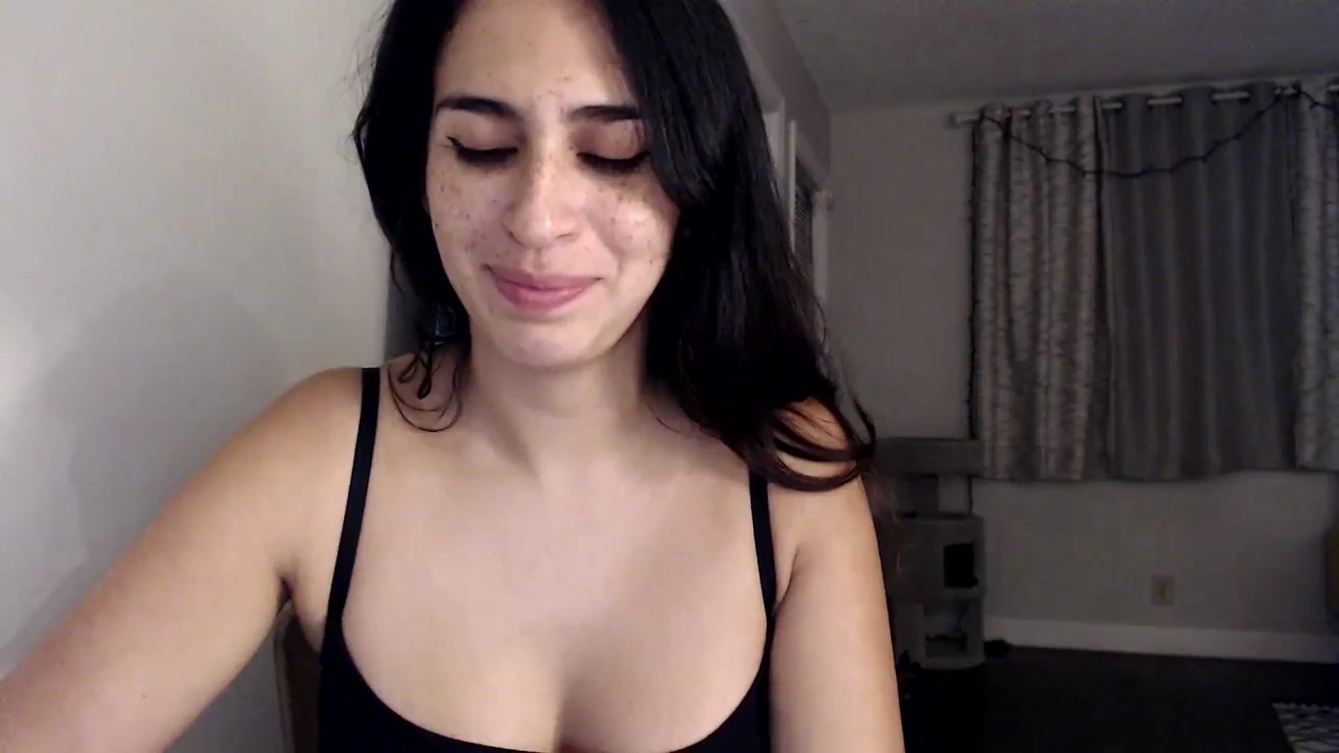 Gallery image thumbnail from FreckledPoni's myfreecams stream on, 09/21/2023, 05:48 image 7 of 20