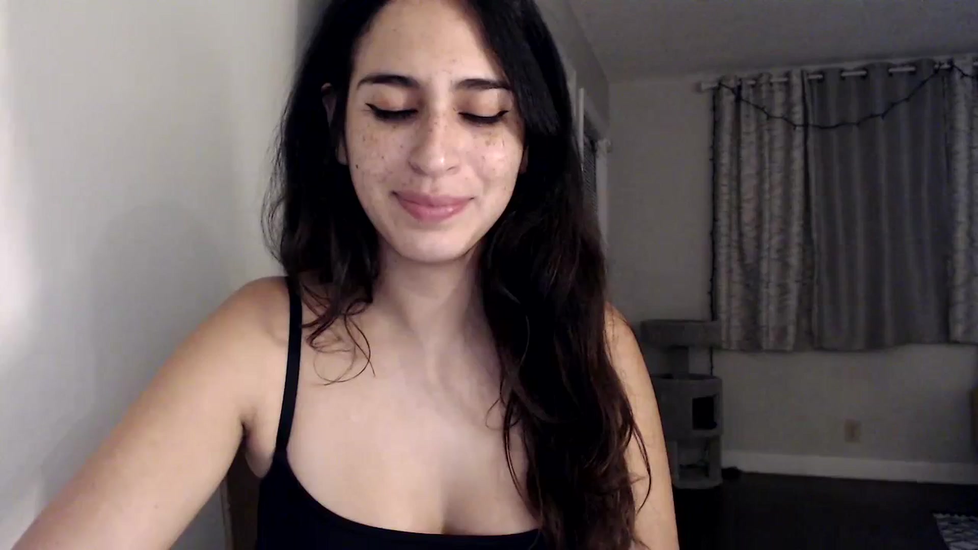 Gallery image thumbnail from FreckledPoni's myfreecams stream on, 09/21/2023, 05:48 image 12 of 20