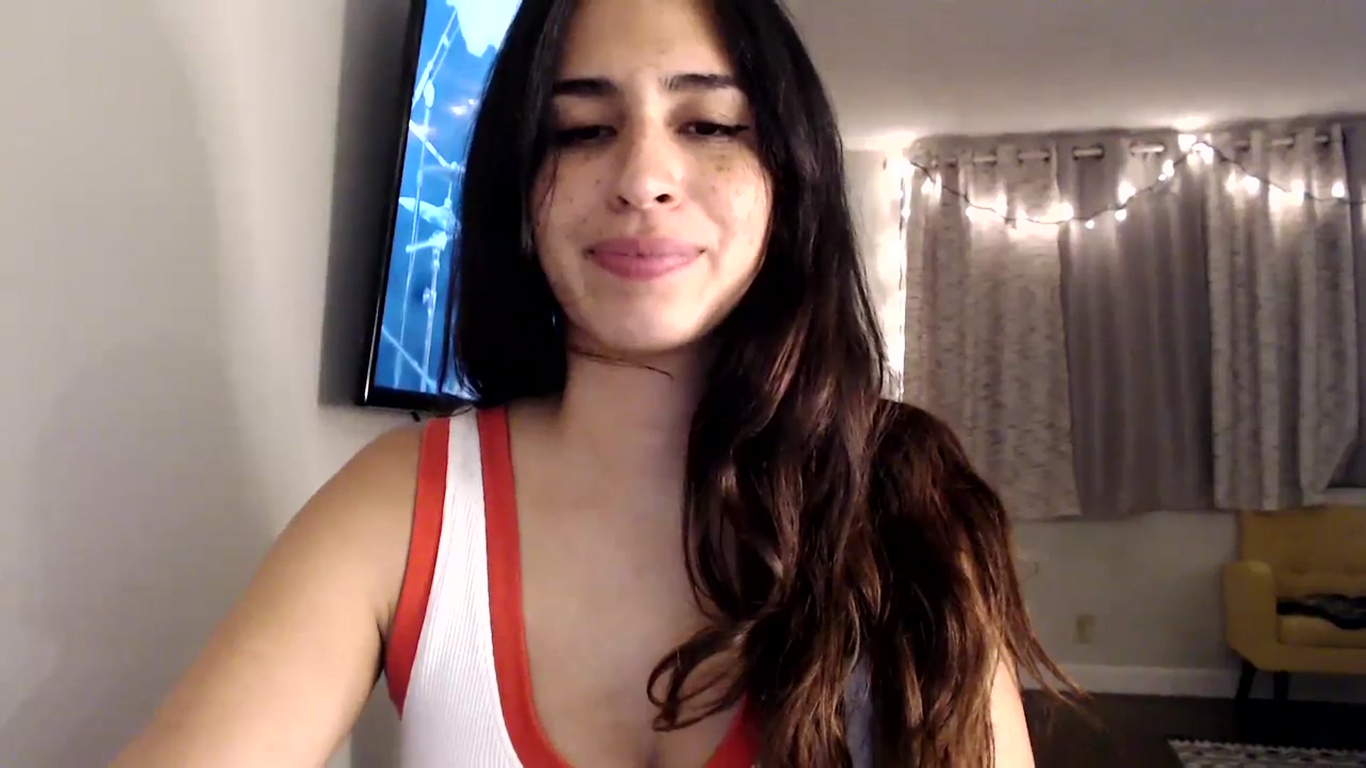 Gallery image thumbnail from FreckledPoni's myfreecams stream on, 09/24/2023, 24:18 image 13 of 20