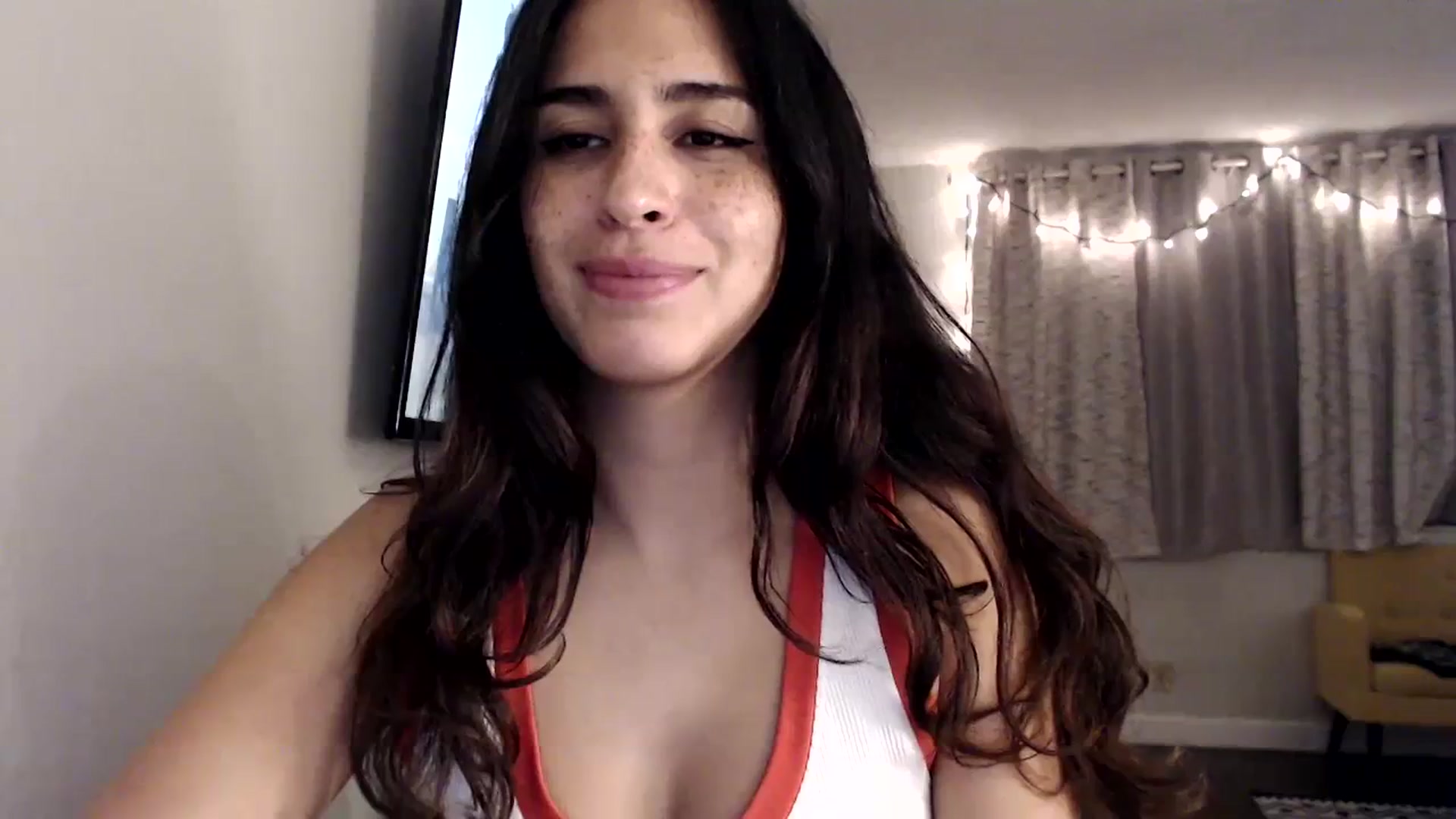 Gallery image thumbnail from FreckledPoni's myfreecams stream on, 09/24/2023, 24:18 image 18 of 20