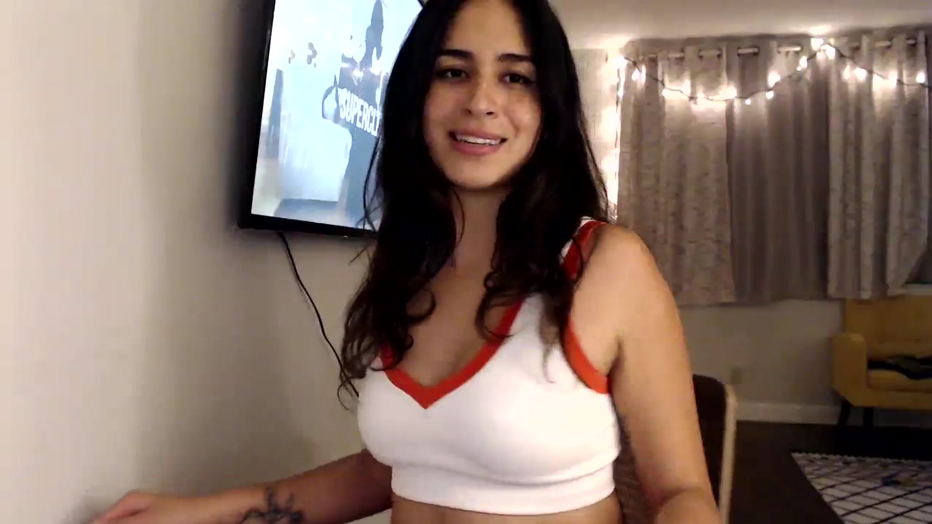 Gallery image thumbnail from FreckledPoni's myfreecams stream on, 09/24/2023, 24:18 image 19 of 20