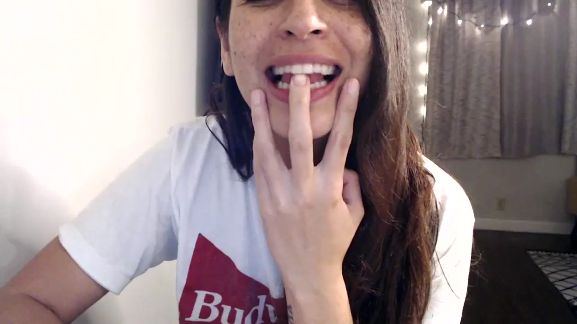Gallery image thumbnail from FreckledPoni's myfreecams stream on, 09/25/2023, 23:34 image 14 of 20