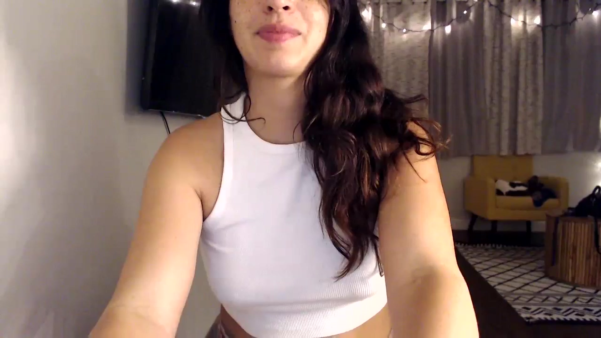 Gallery image thumbnail from FreckledPoni's myfreecams stream on, 10/03/2023, 06:44 image 15 of 20