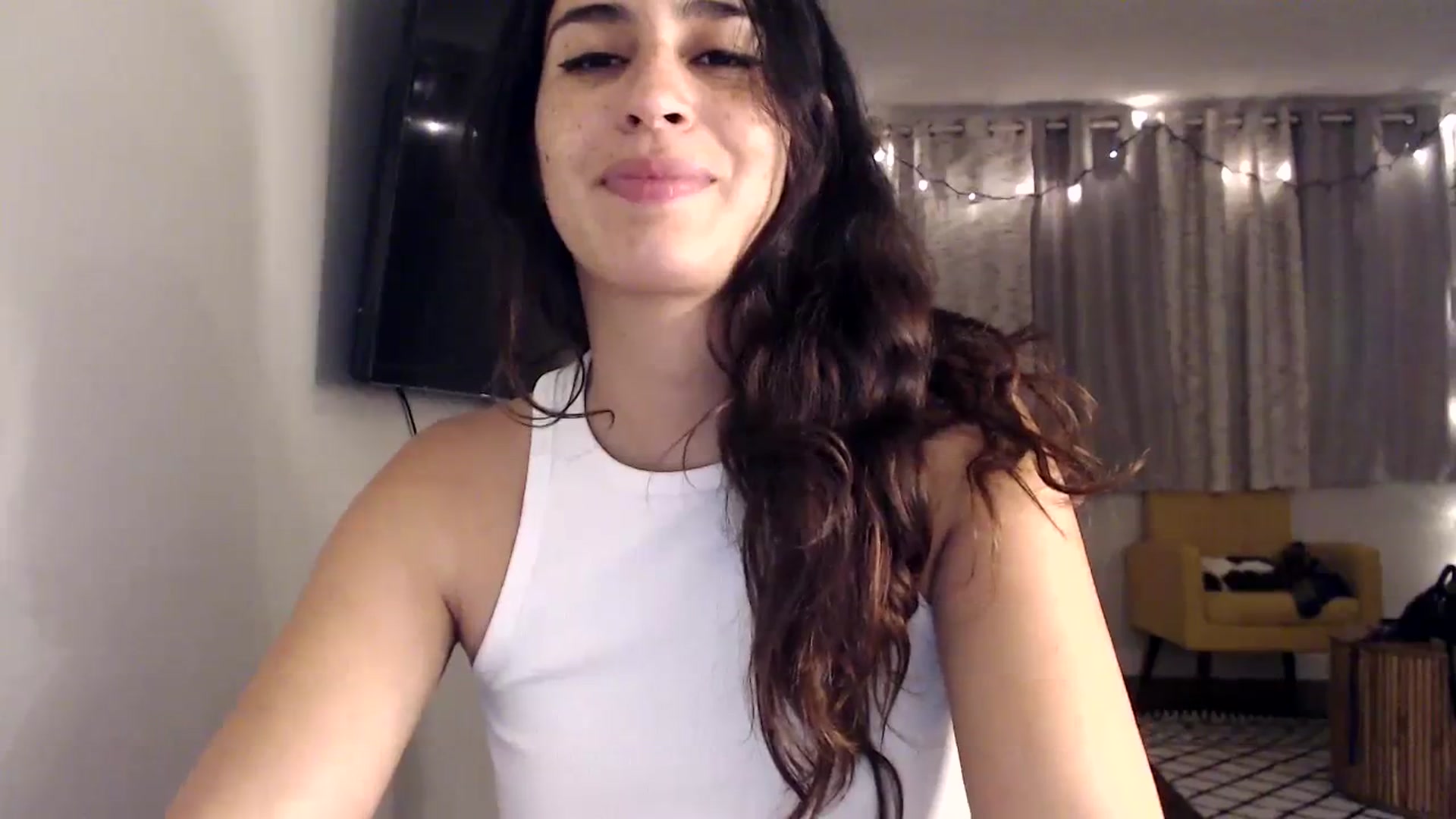 Gallery image thumbnail from FreckledPoni's myfreecams stream on, 10/03/2023, 06:44 image 16 of 20