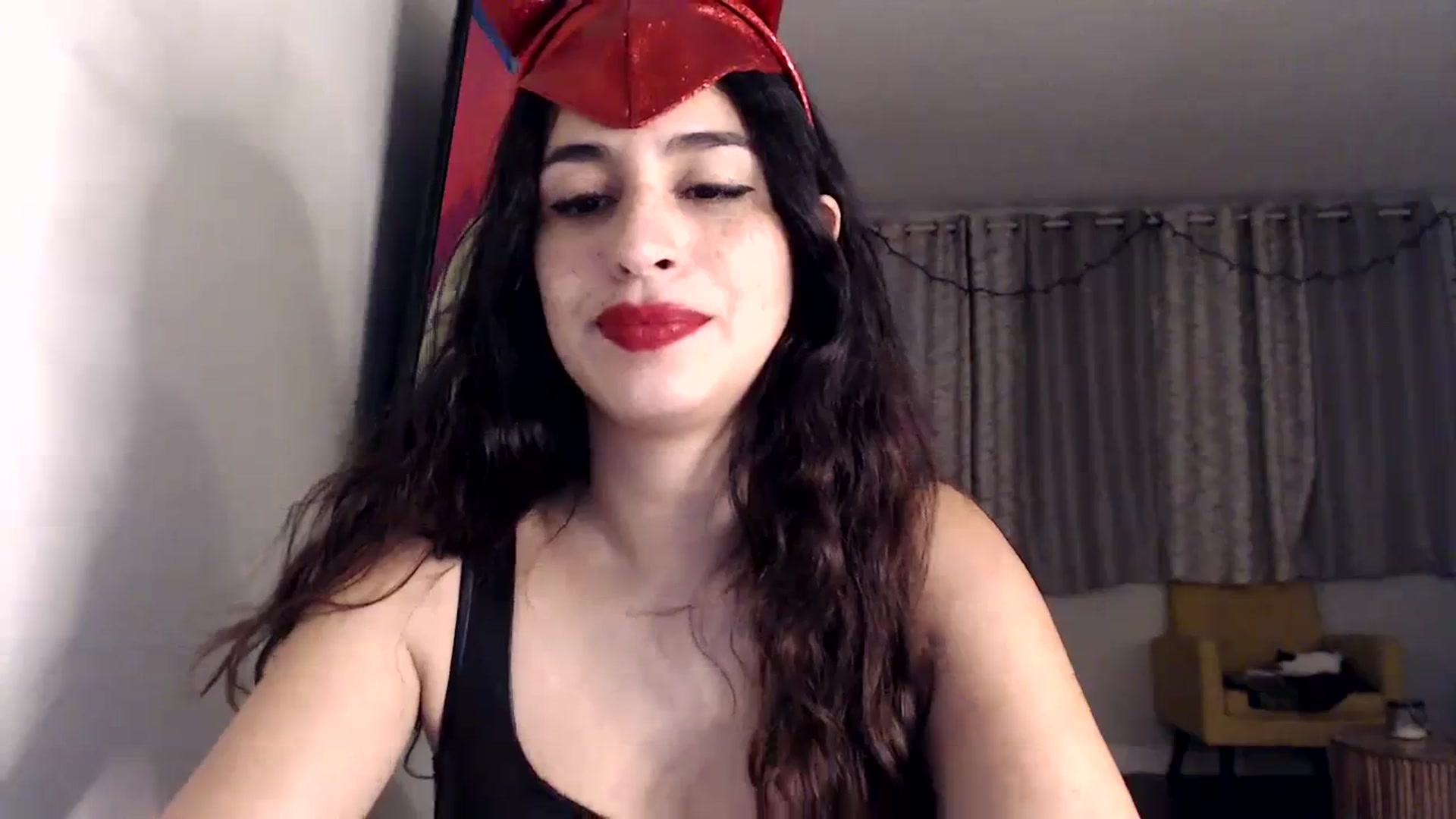 Gallery image thumbnail from FreckledPoni's myfreecams stream on, 10/14/2023, 24:33 image 16 of 20