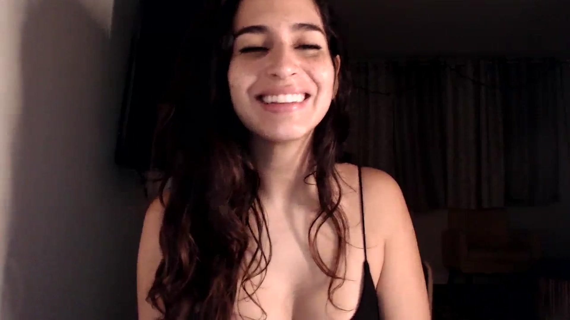 Gallery image thumbnail from FreckledPoni's myfreecams stream on, 10/24/2023, 08:02 image 15 of 20