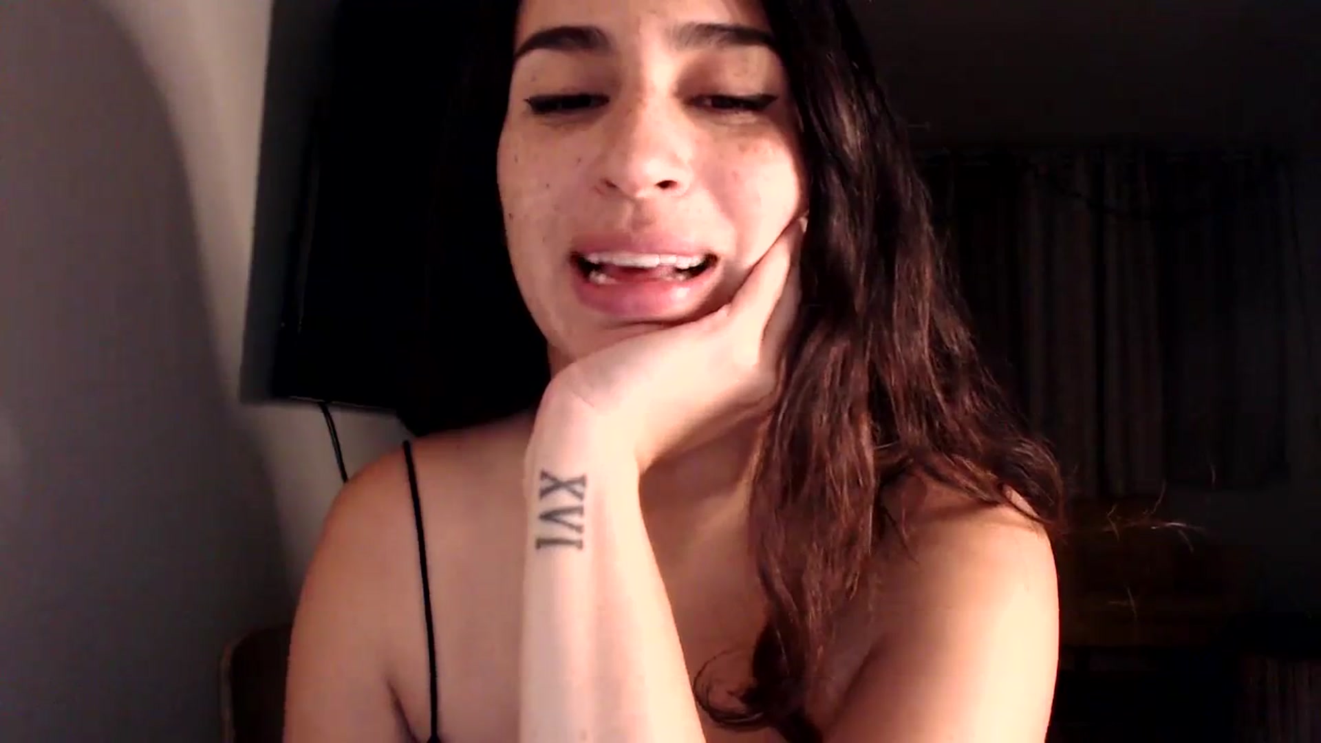 Gallery image thumbnail from FreckledPoni's myfreecams stream on, 10/24/2023, 08:02 image 11 of 20