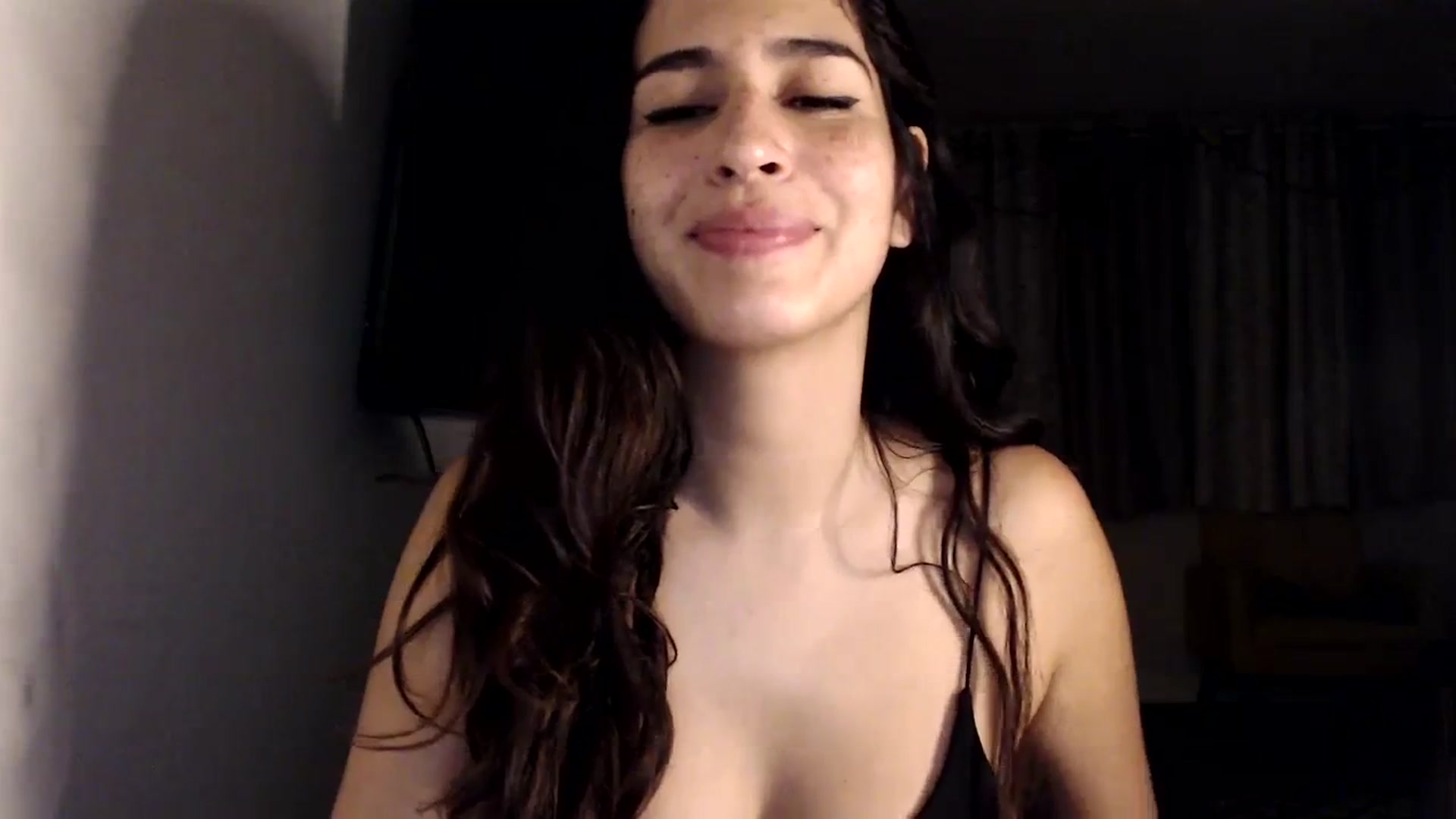 Gallery image thumbnail from FreckledPoni's myfreecams stream on, 10/24/2023, 08:02 image 3 of 20