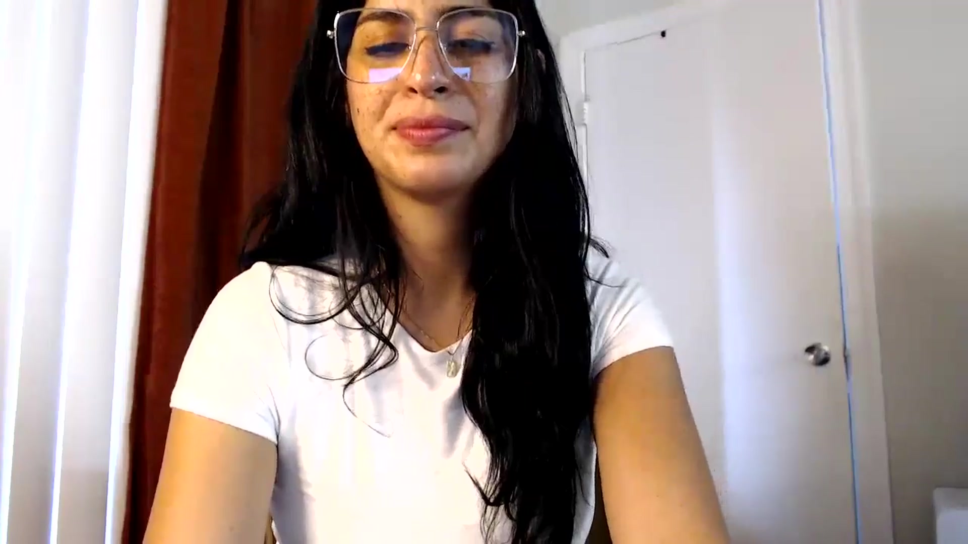 Gallery image thumbnail from FreckledPoni's myfreecams stream on, 09/27/2024, 21:47 image 15 of 20