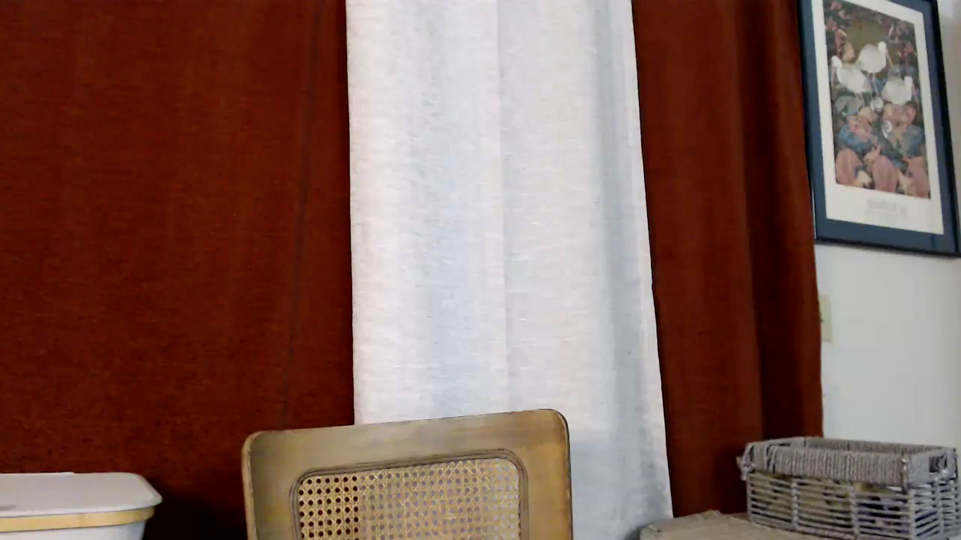Gallery image thumbnail from FreckledPoni's myfreecams stream on, 11/04/2024, 22:42 image 16 of 20