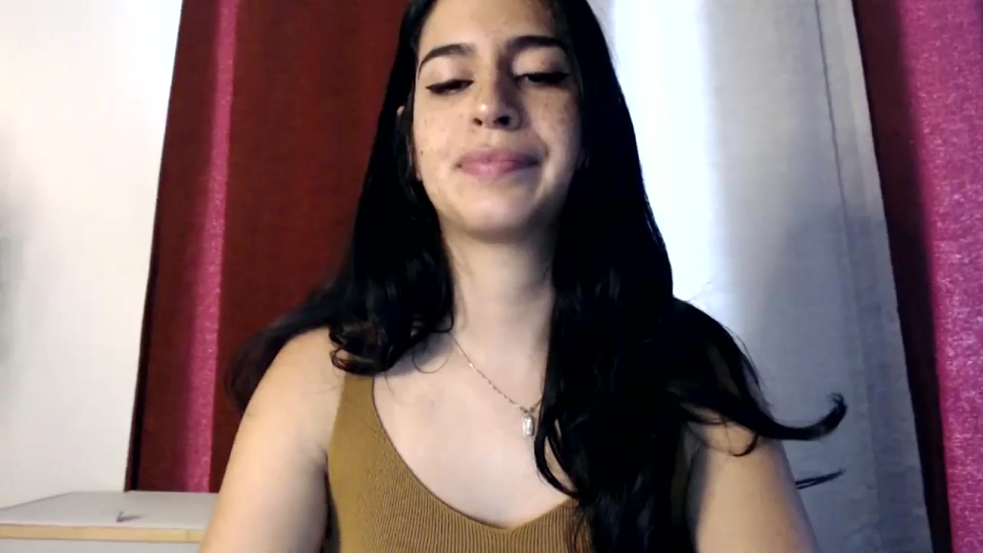 Gallery image thumbnail from FreckledPoni's myfreecams stream on, 11/11/2024, 17:47 image 17 of 20