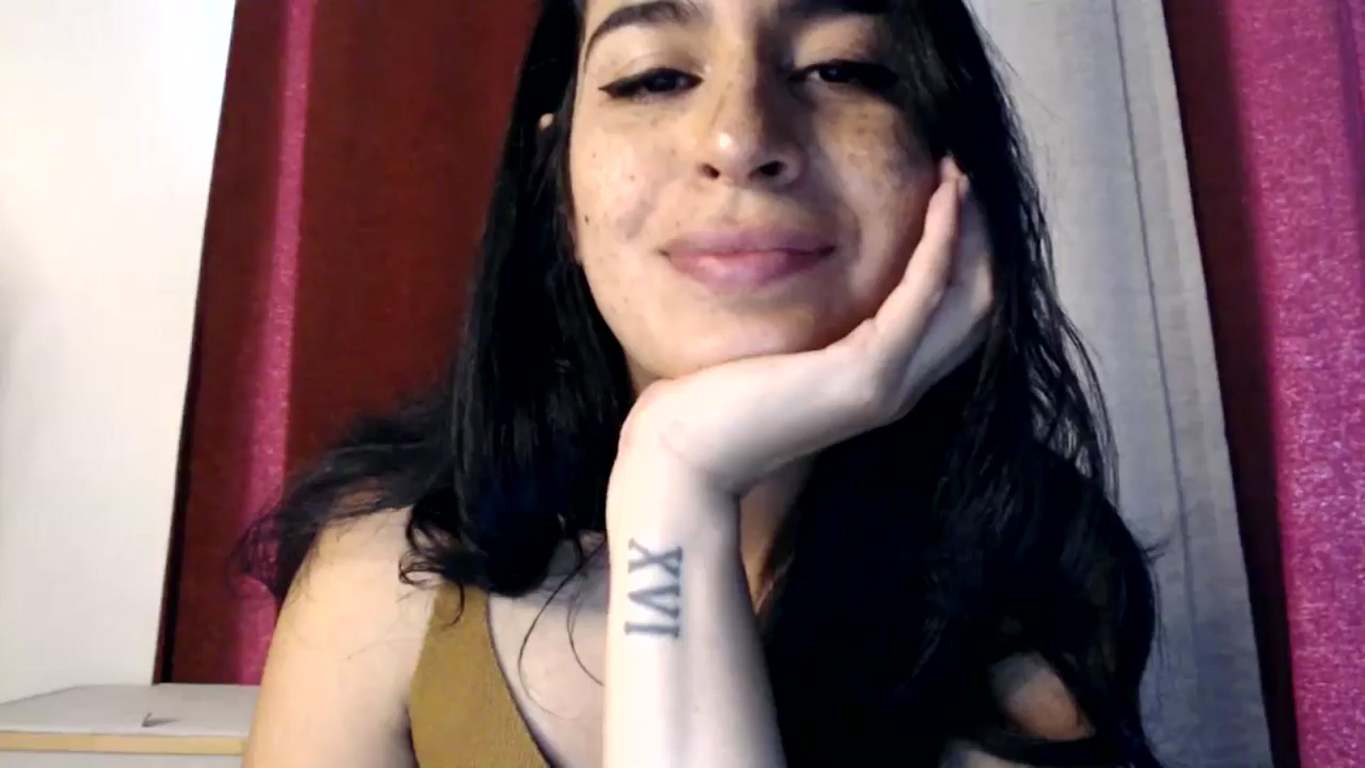 Gallery image thumbnail from FreckledPoni's myfreecams stream on, 11/11/2024, 17:47 image 19 of 20