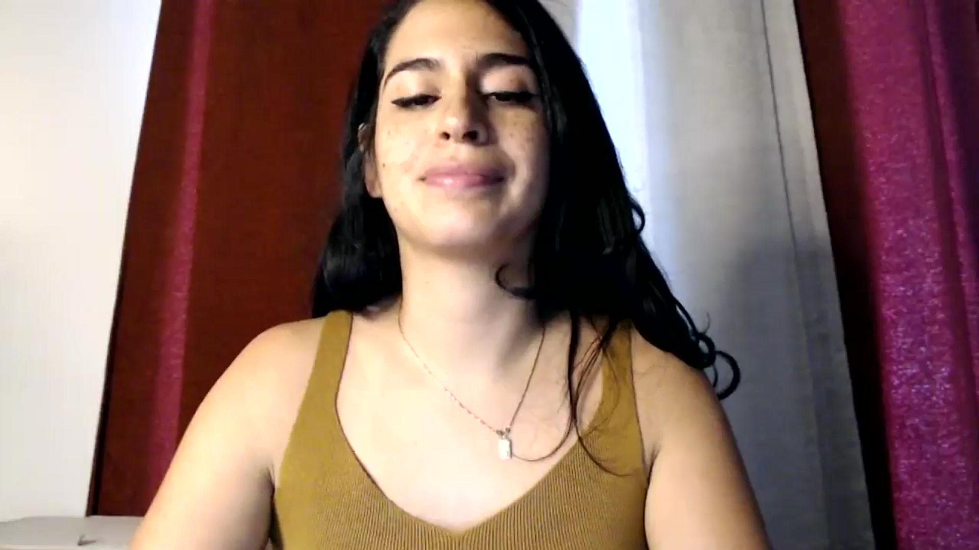 Gallery image thumbnail from FreckledPoni's myfreecams stream on, 11/11/2024, 19:15 image 15 of 20