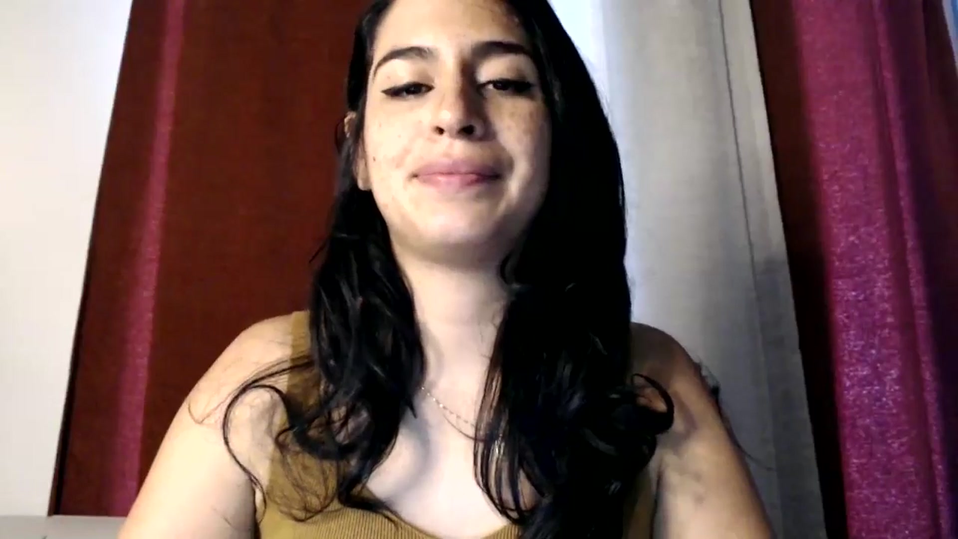 Gallery image thumbnail from FreckledPoni's myfreecams stream on, 11/11/2024, 19:15 image 6 of 20