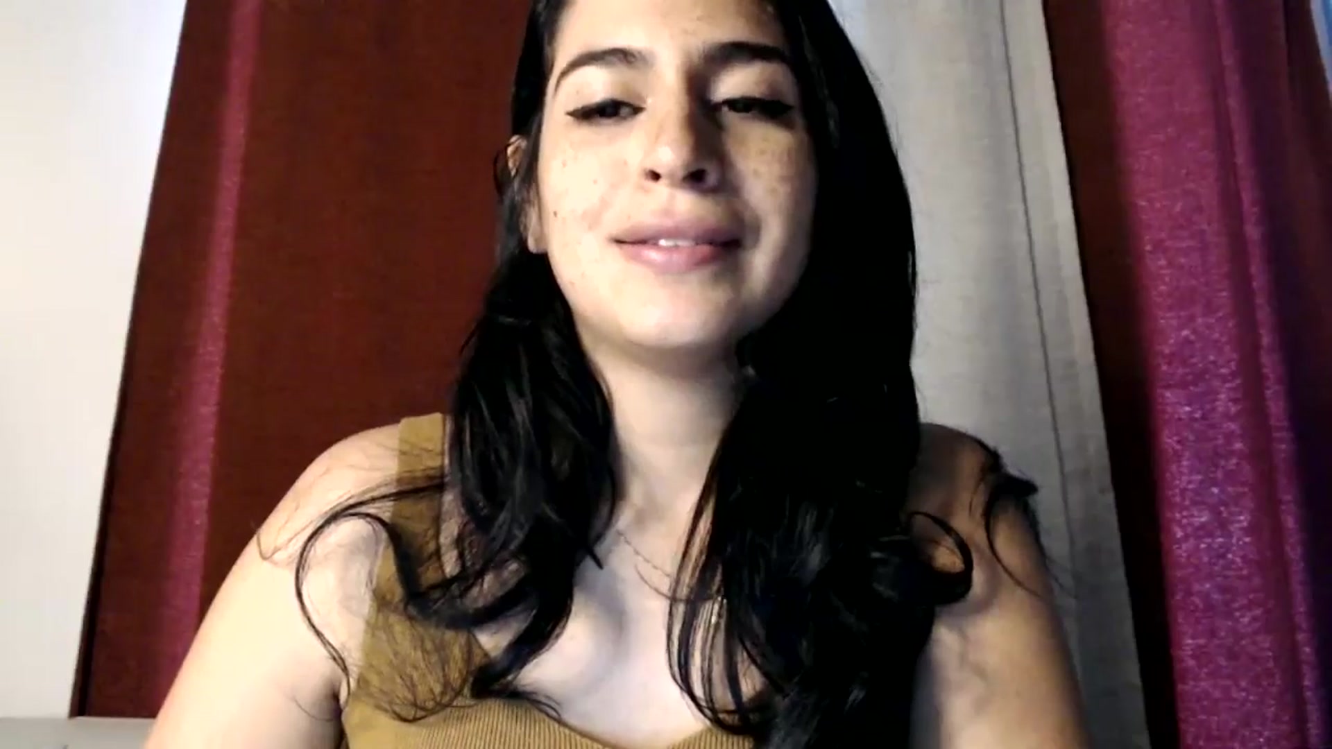 Gallery image thumbnail from FreckledPoni's myfreecams stream on, 11/11/2024, 19:15 image 4 of 20