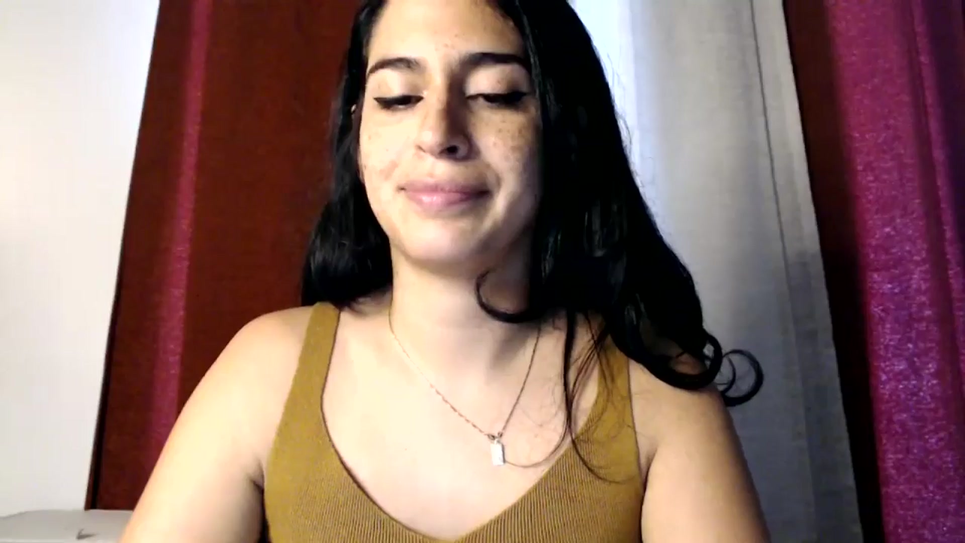 Gallery image thumbnail from FreckledPoni's myfreecams stream on, 11/11/2024, 19:15 image 16 of 20