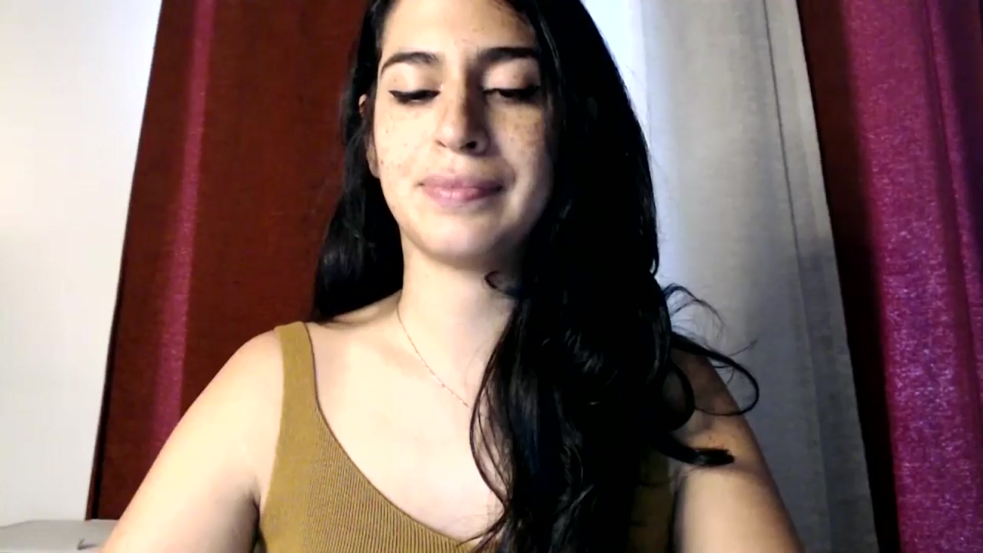 Gallery image thumbnail from FreckledPoni's myfreecams stream on, 11/11/2024, 19:15 image 14 of 20