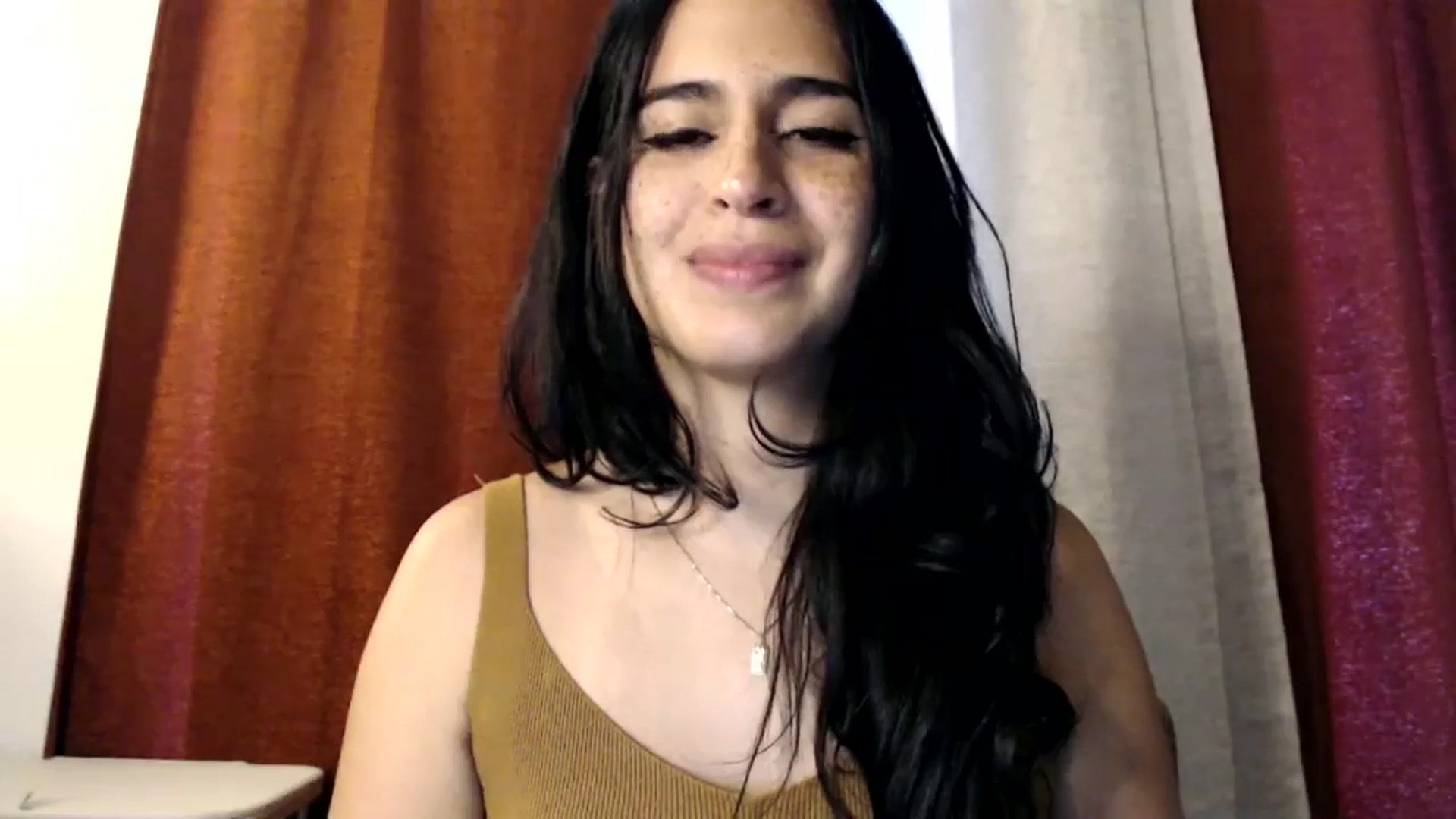 Gallery image thumbnail from FreckledPoni's myfreecams stream on, 11/11/2024, 22:14 image 2 of 20