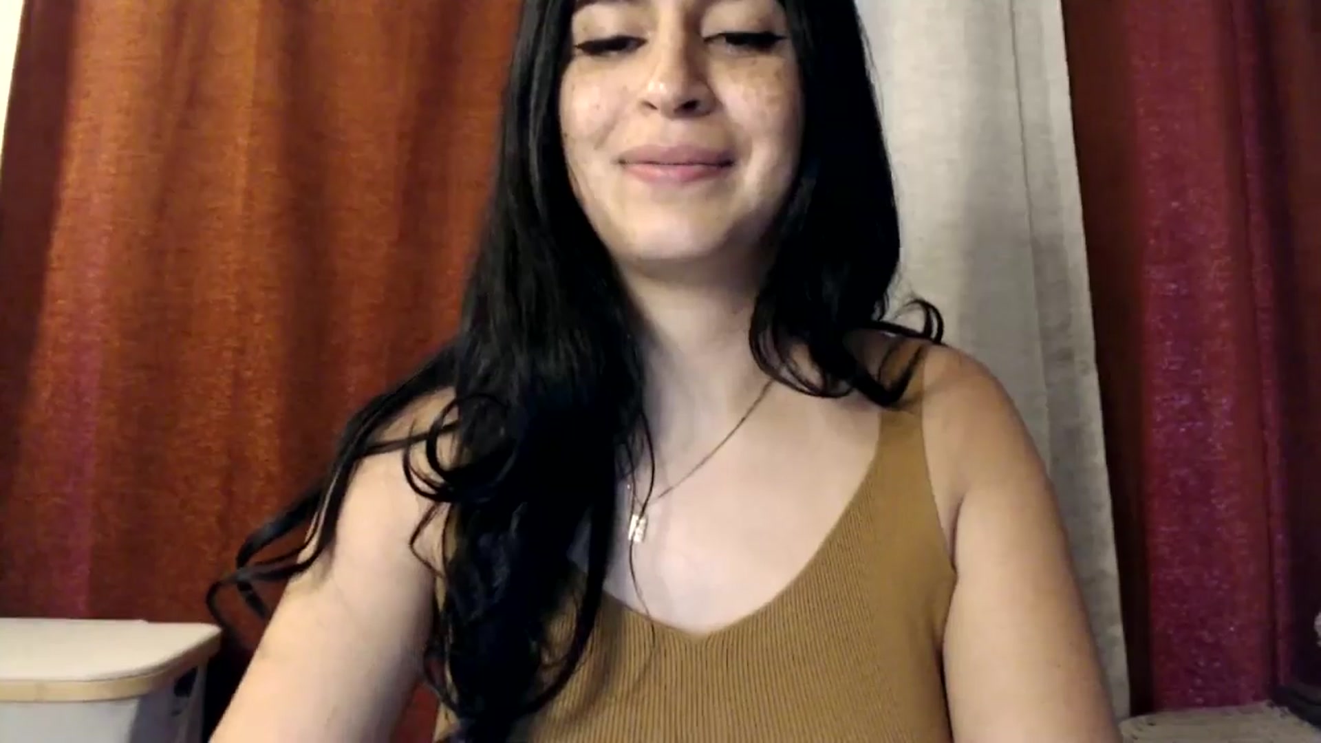 Gallery image thumbnail from FreckledPoni's myfreecams stream on, 11/11/2024, 22:14 image 12 of 20
