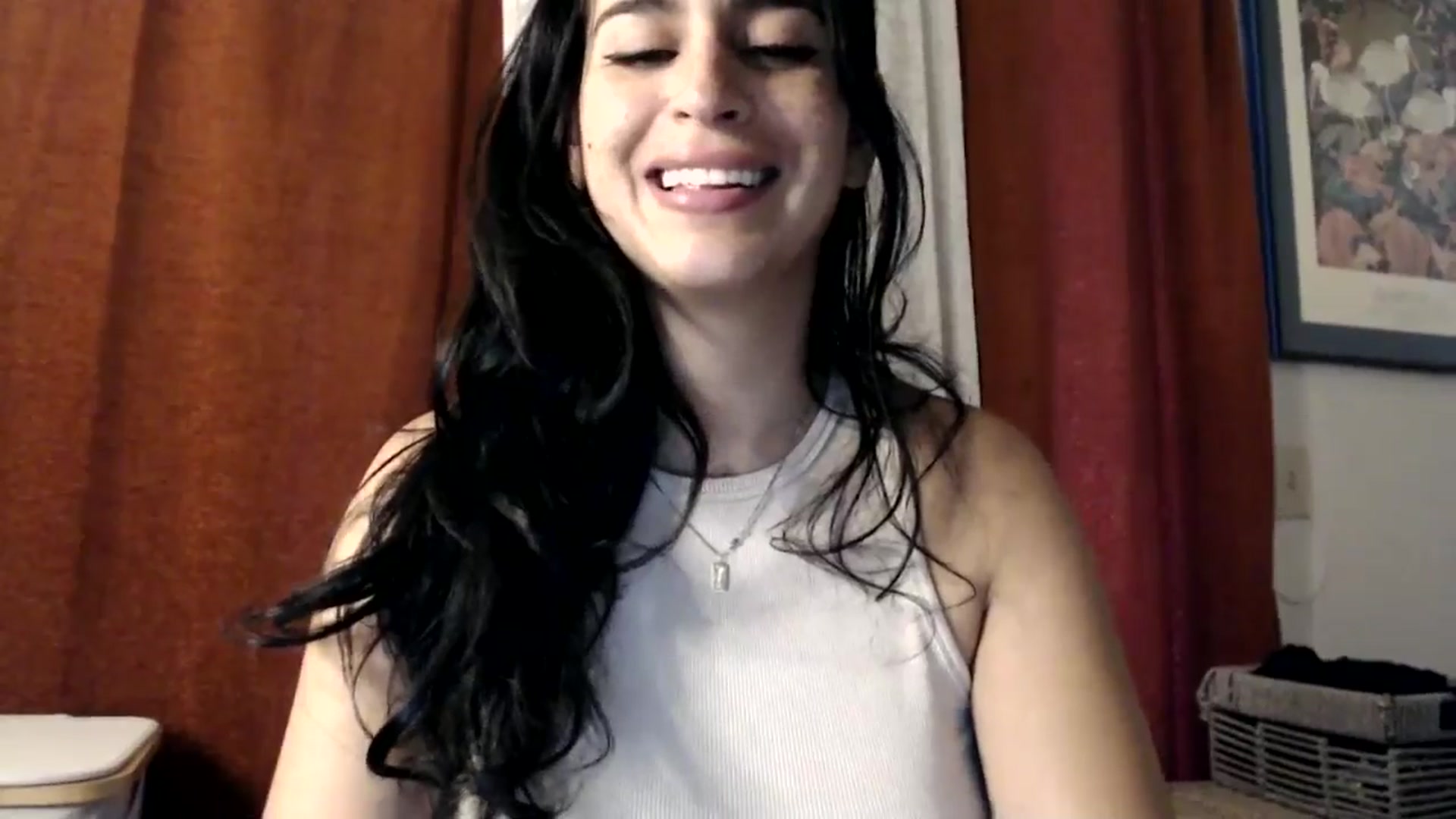 Gallery image thumbnail from FreckledPoni's myfreecams stream on, 11/18/2024, 21:23 image 5 of 20