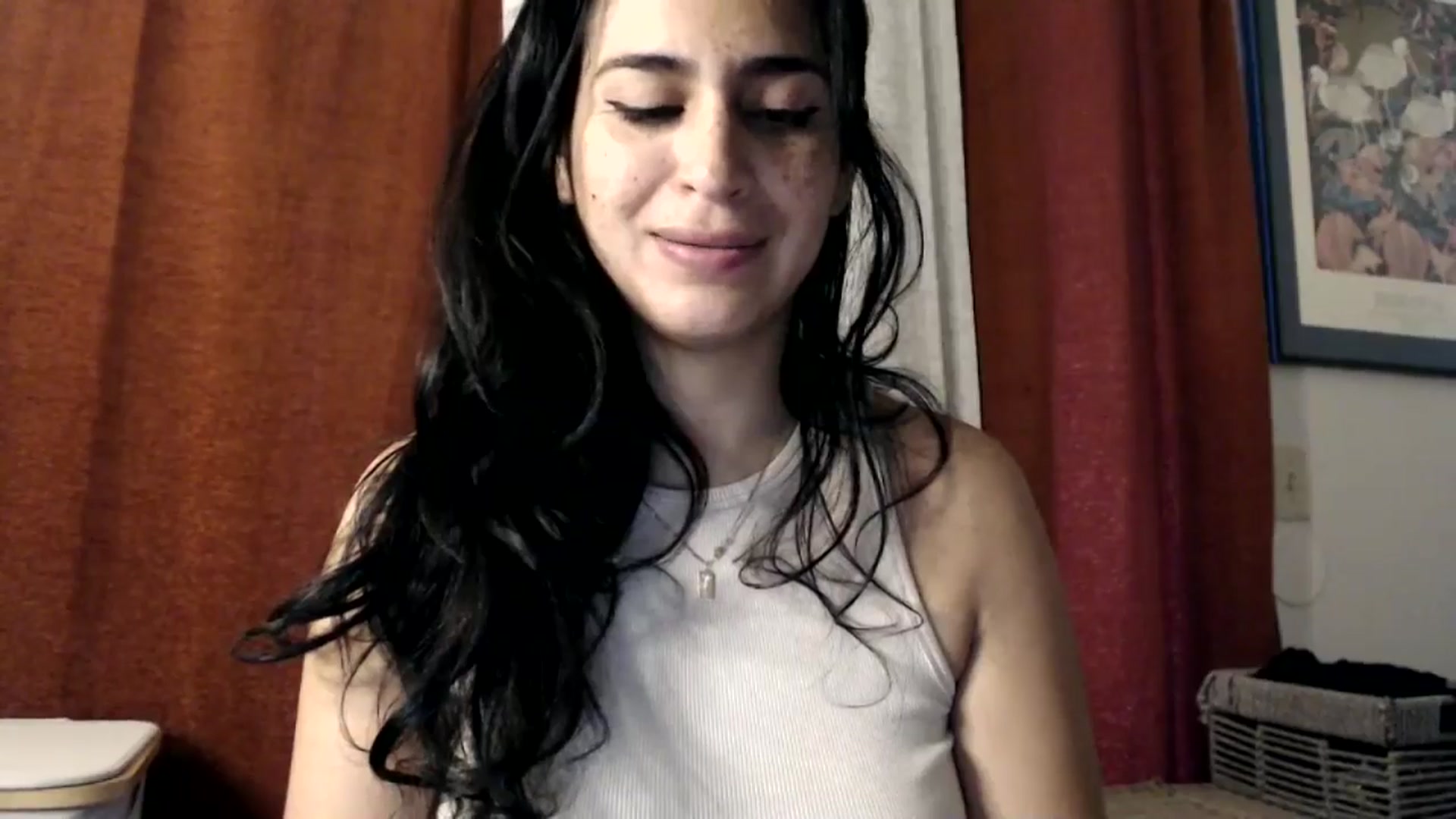 Gallery image thumbnail from FreckledPoni's myfreecams stream on, 11/18/2024, 21:23 image 6 of 20