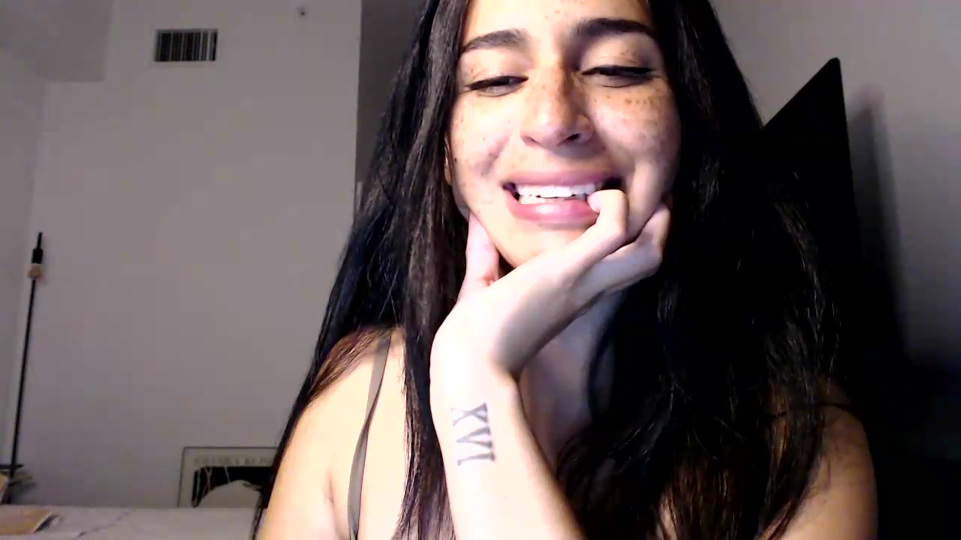 Gallery image thumbnail from FreckledPoni's myfreecams stream on, 06/02/2026, 04:02 image 9 of 20