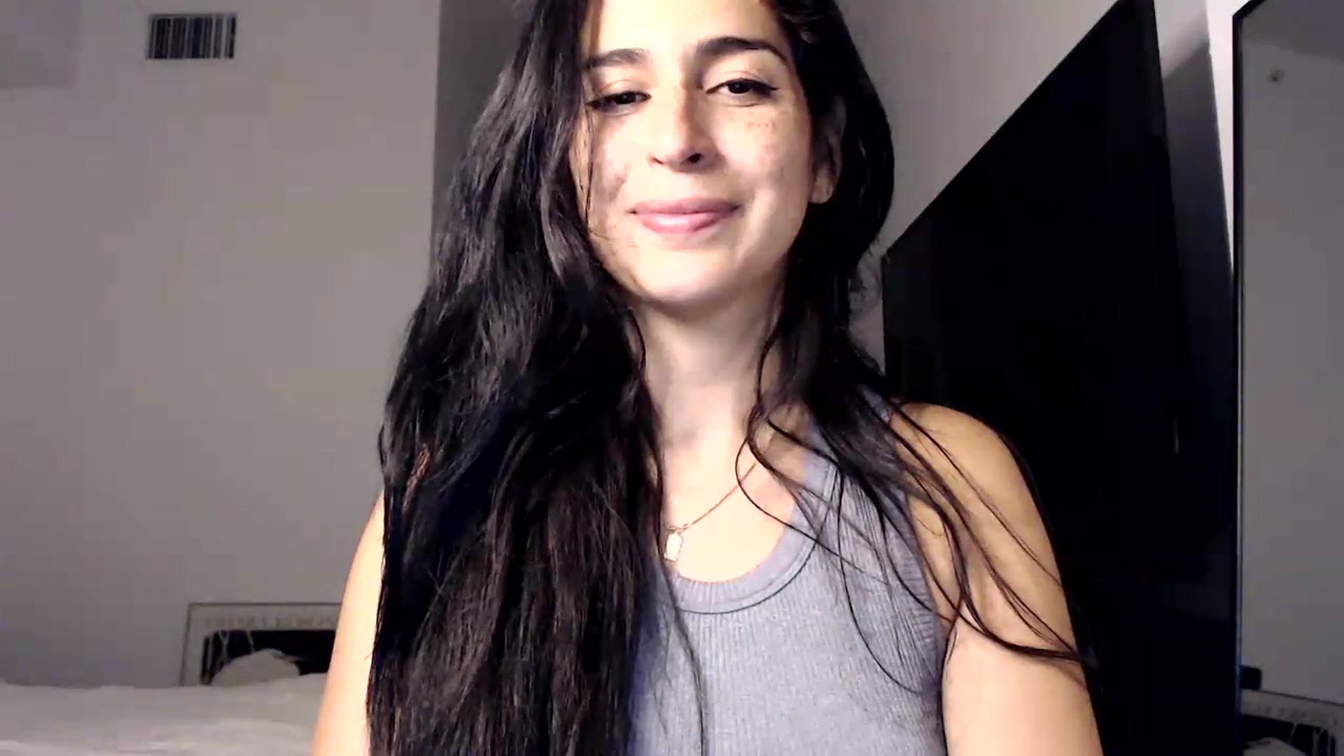 Gallery image thumbnail from FreckledPoni's myfreecams stream on, 06/07/2026, 06:49 image 4 of 20